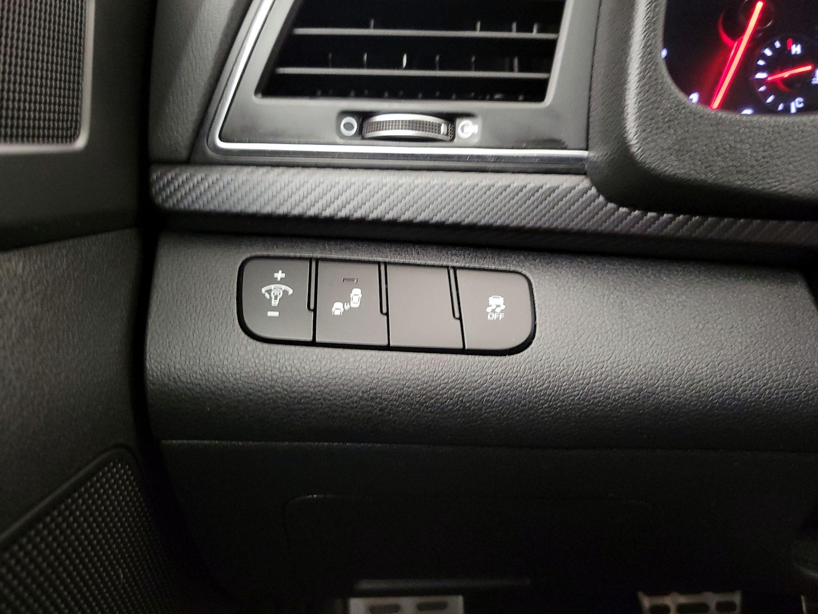 2018 Hyundai Elantra Sport - Photo 14