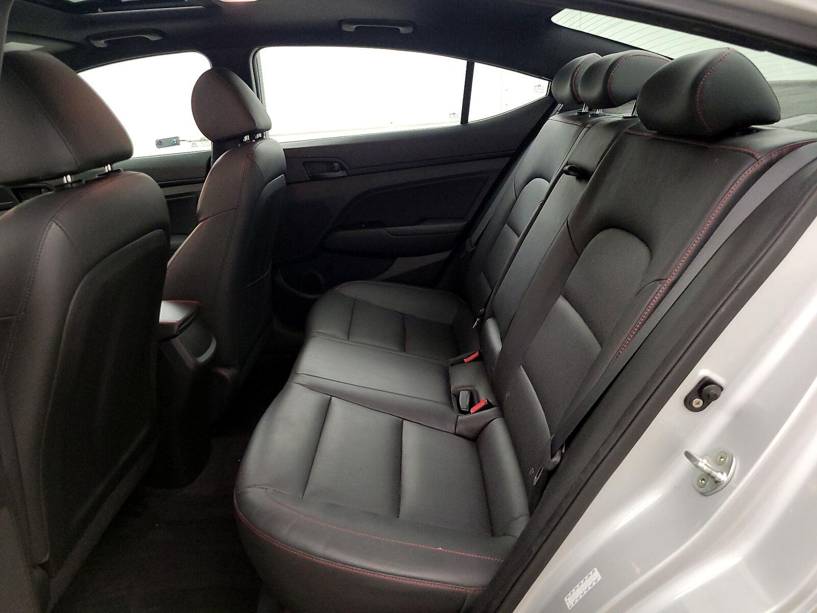 2018 Hyundai Elantra Sport - Photo 21