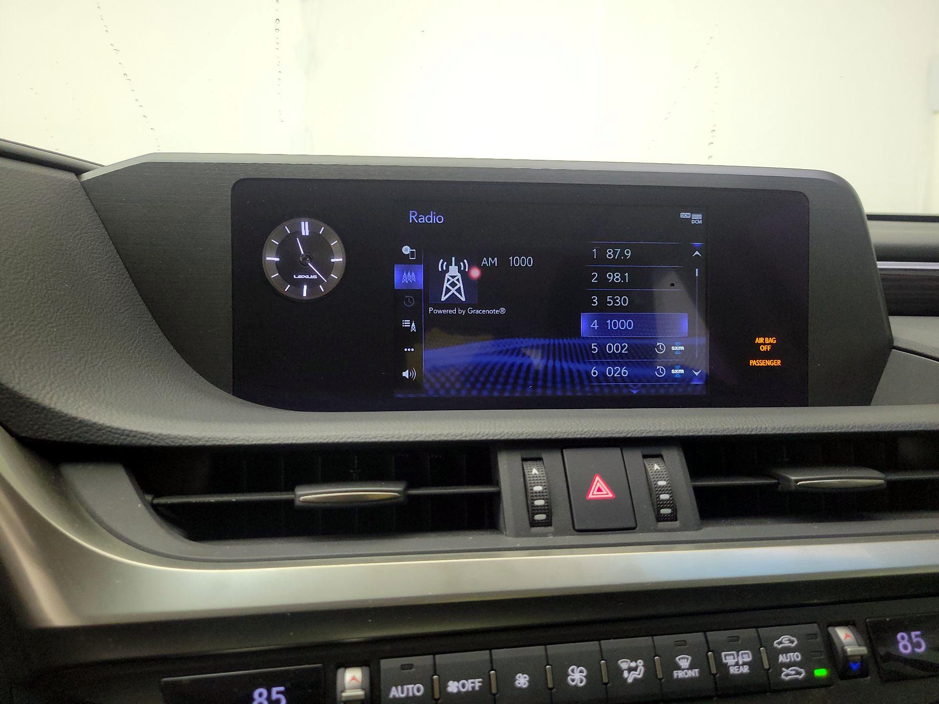 Thumbnail: 2021 Lexus ES - 13