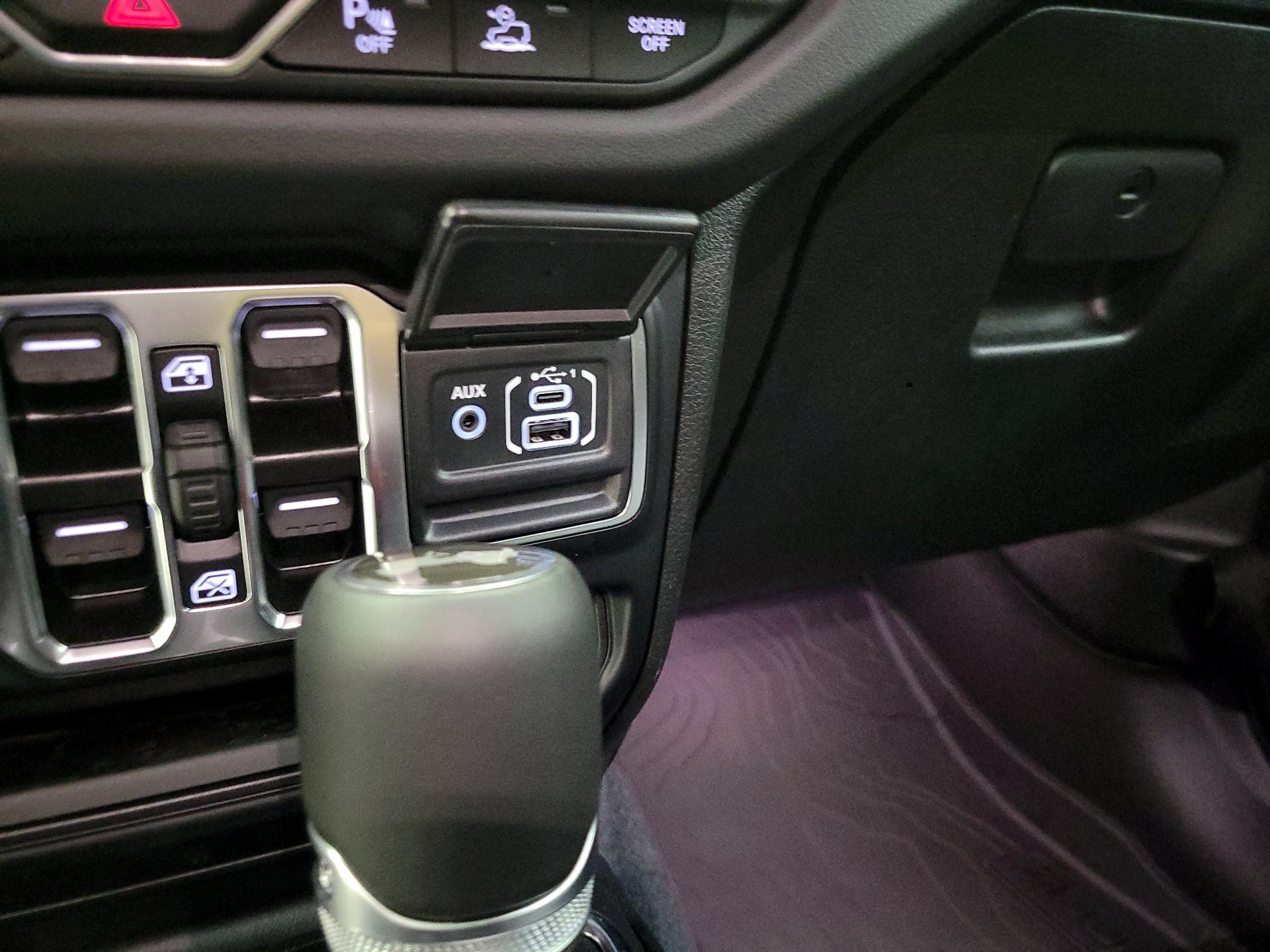 Thumbnail: 2024 Jeep Wrangler - 19