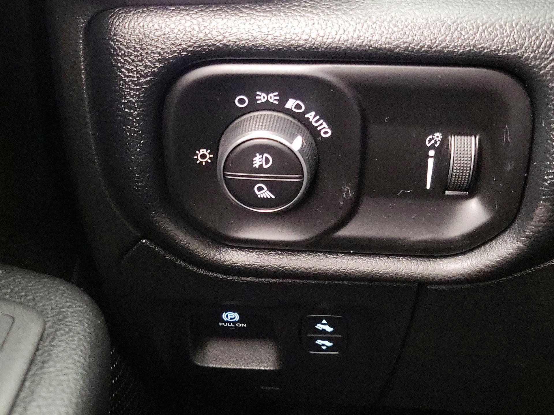 Thumbnail: 2021 RAM 1500 - 13