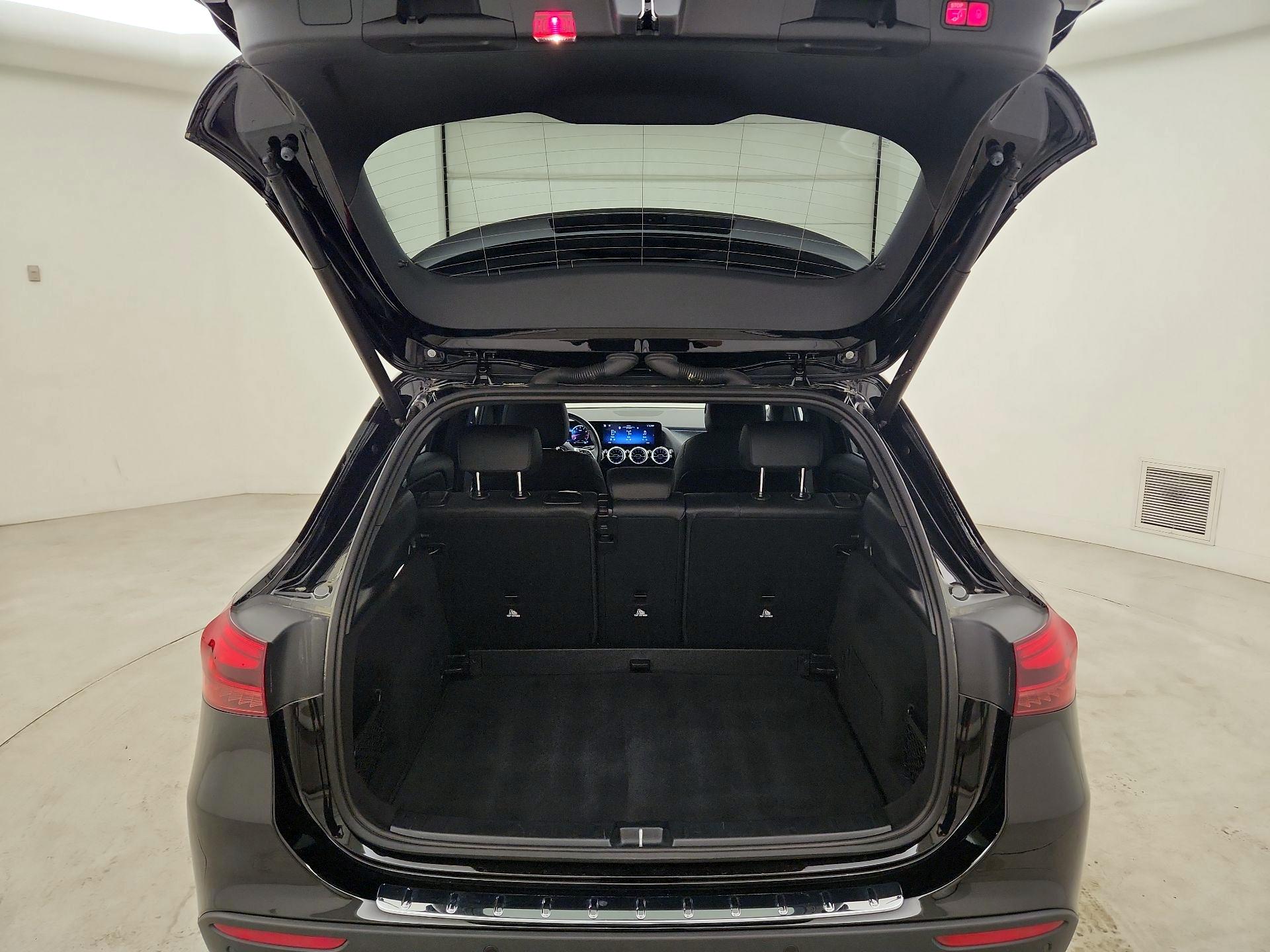 Thumbnail: 2024 Mercedes-Benz GLA - 20