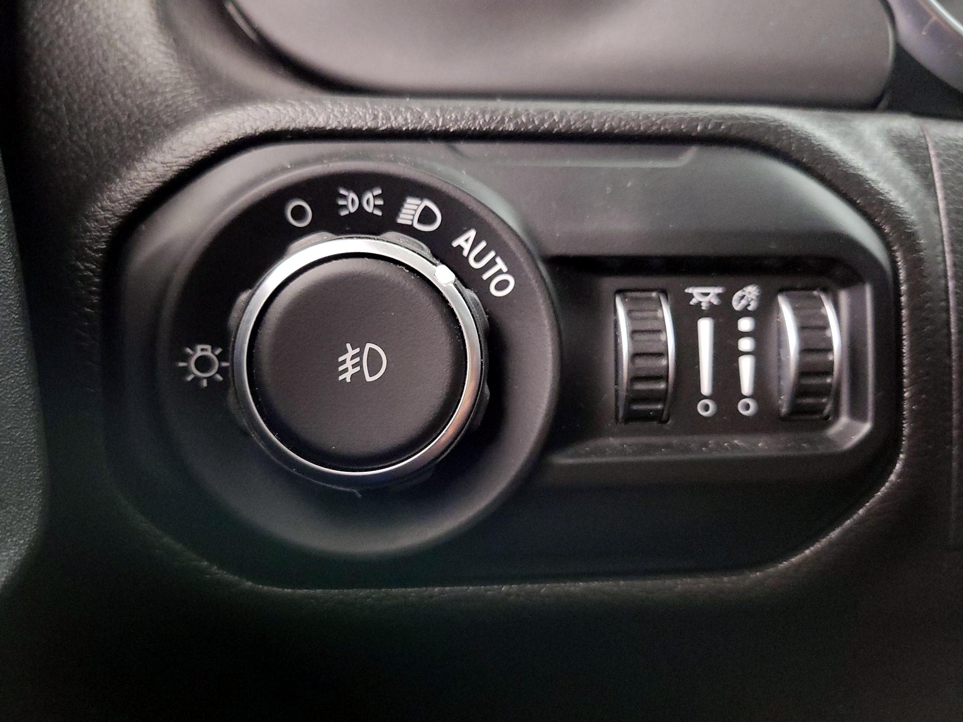 Thumbnail: 2022 Jeep Wrangler - 13