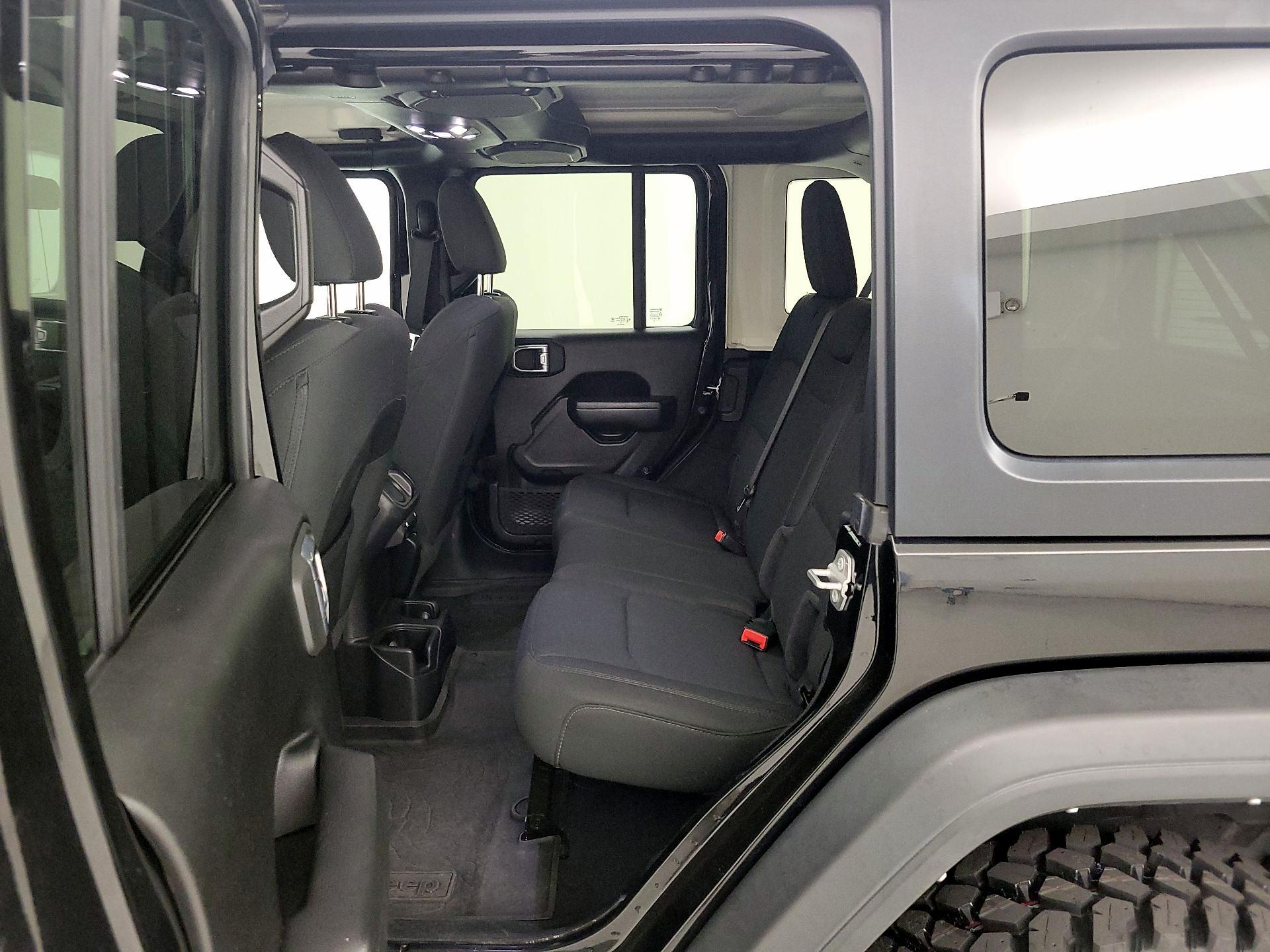 Thumbnail: 2022 Jeep Wrangler - 19