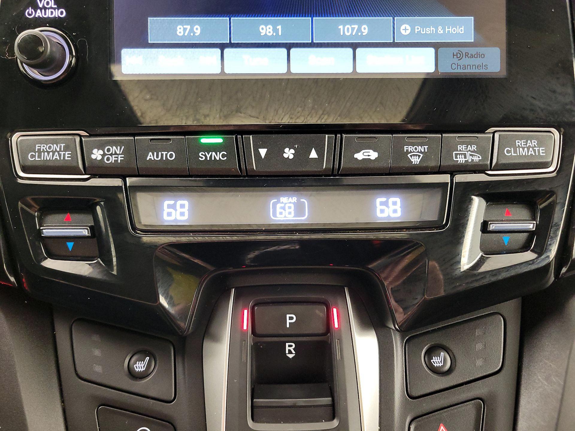 Thumbnail: 2022 Honda Odyssey - 16