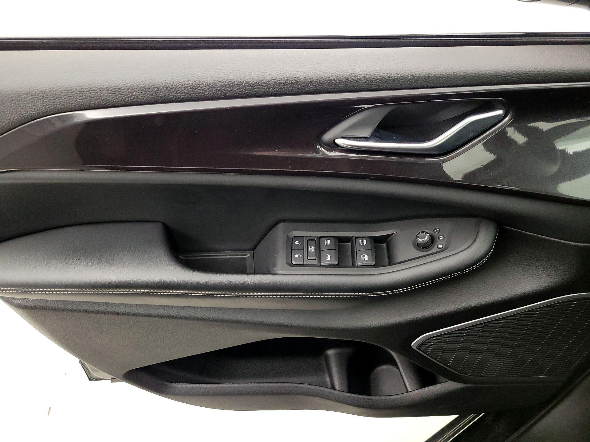 Thumbnail: 2022 Jeep Grand Cherokee - 12