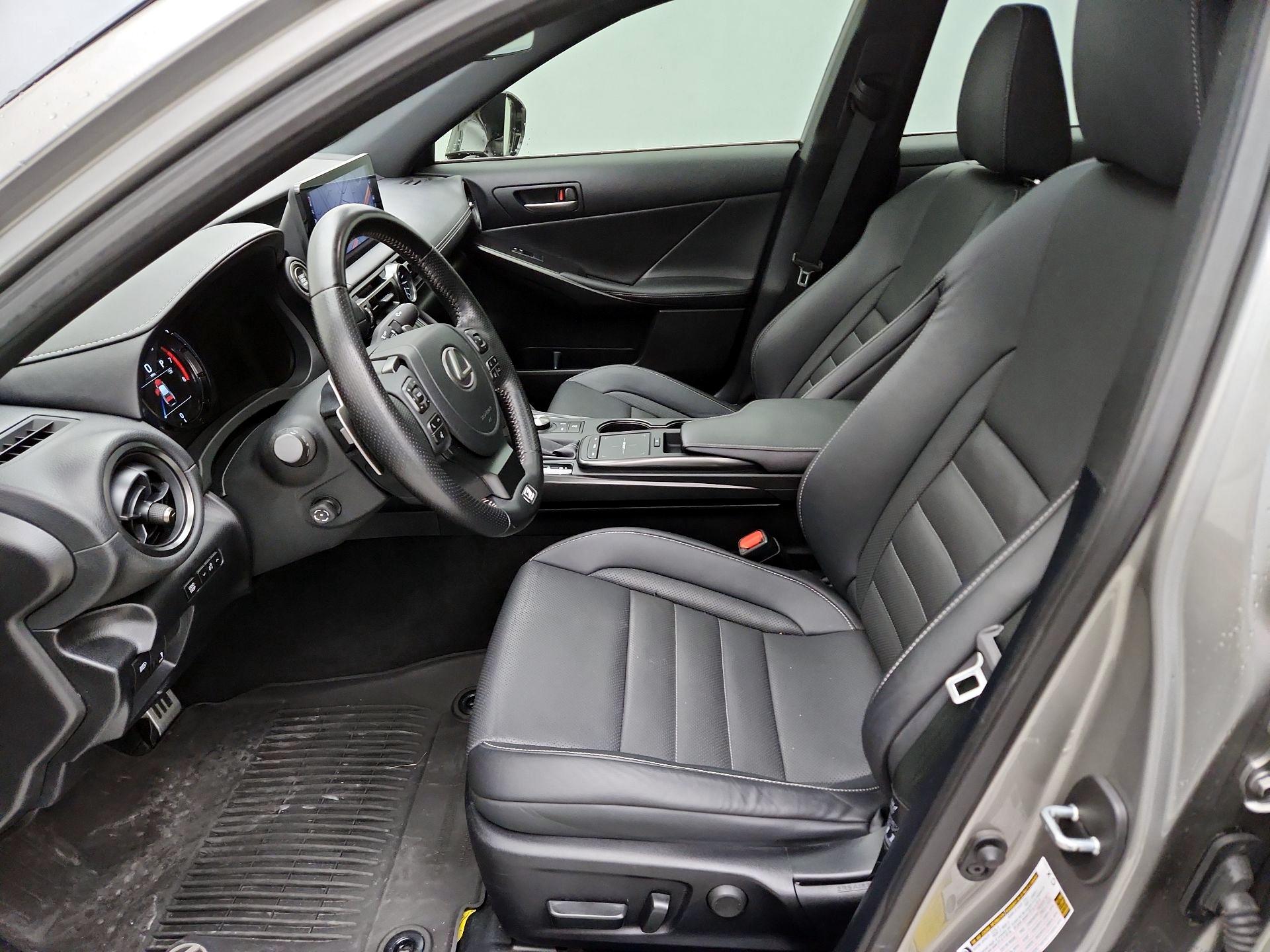 Thumbnail: 2023 Lexus IS - 11