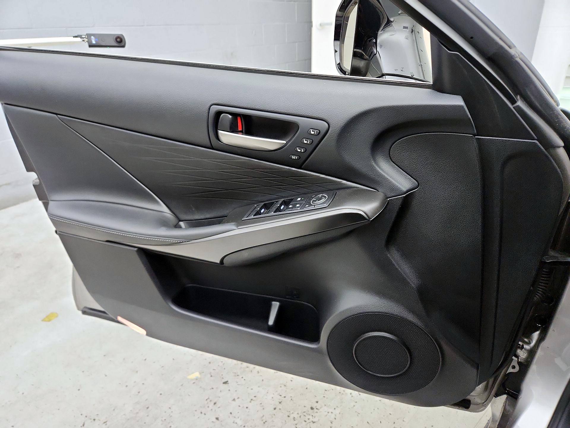 Thumbnail: 2023 Lexus IS - 12