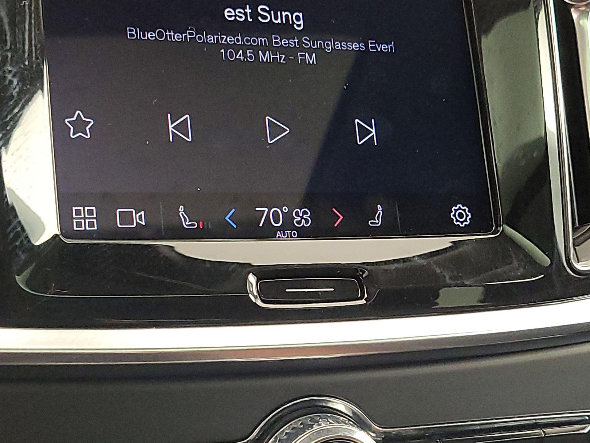 Thumbnail: 2025 Volvo S60 - 17