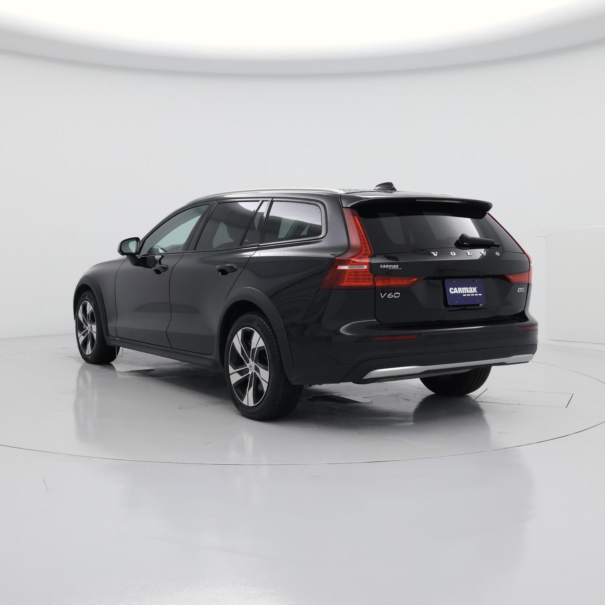 Thumbnail: 2025 Volvo S60 - 2