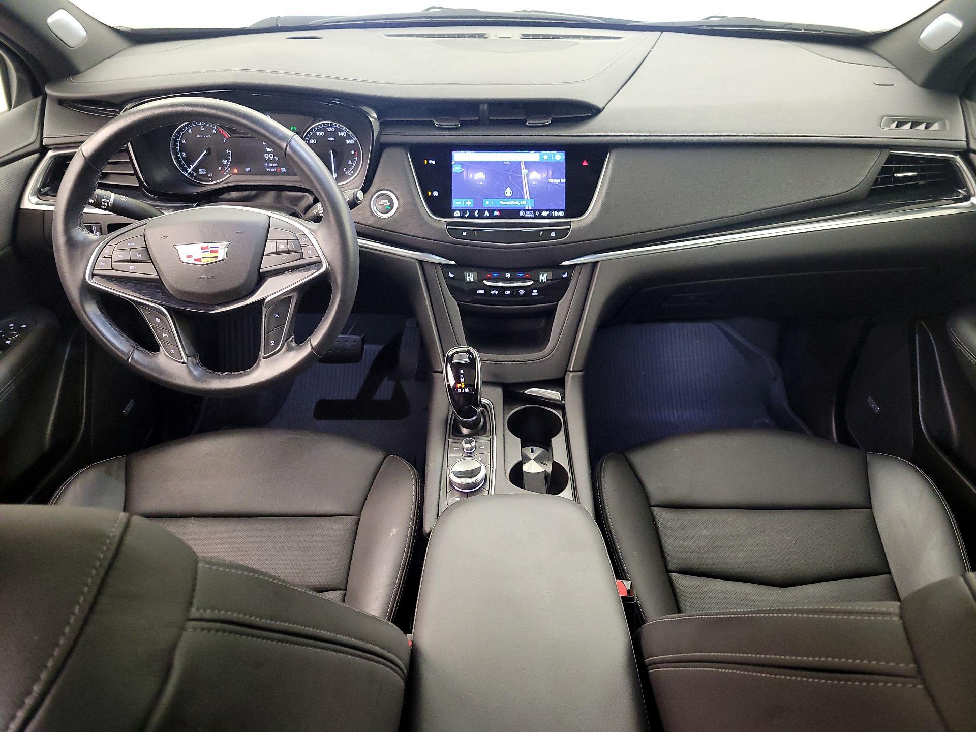 Thumbnail: 2023 Cadillac XT5 - 9