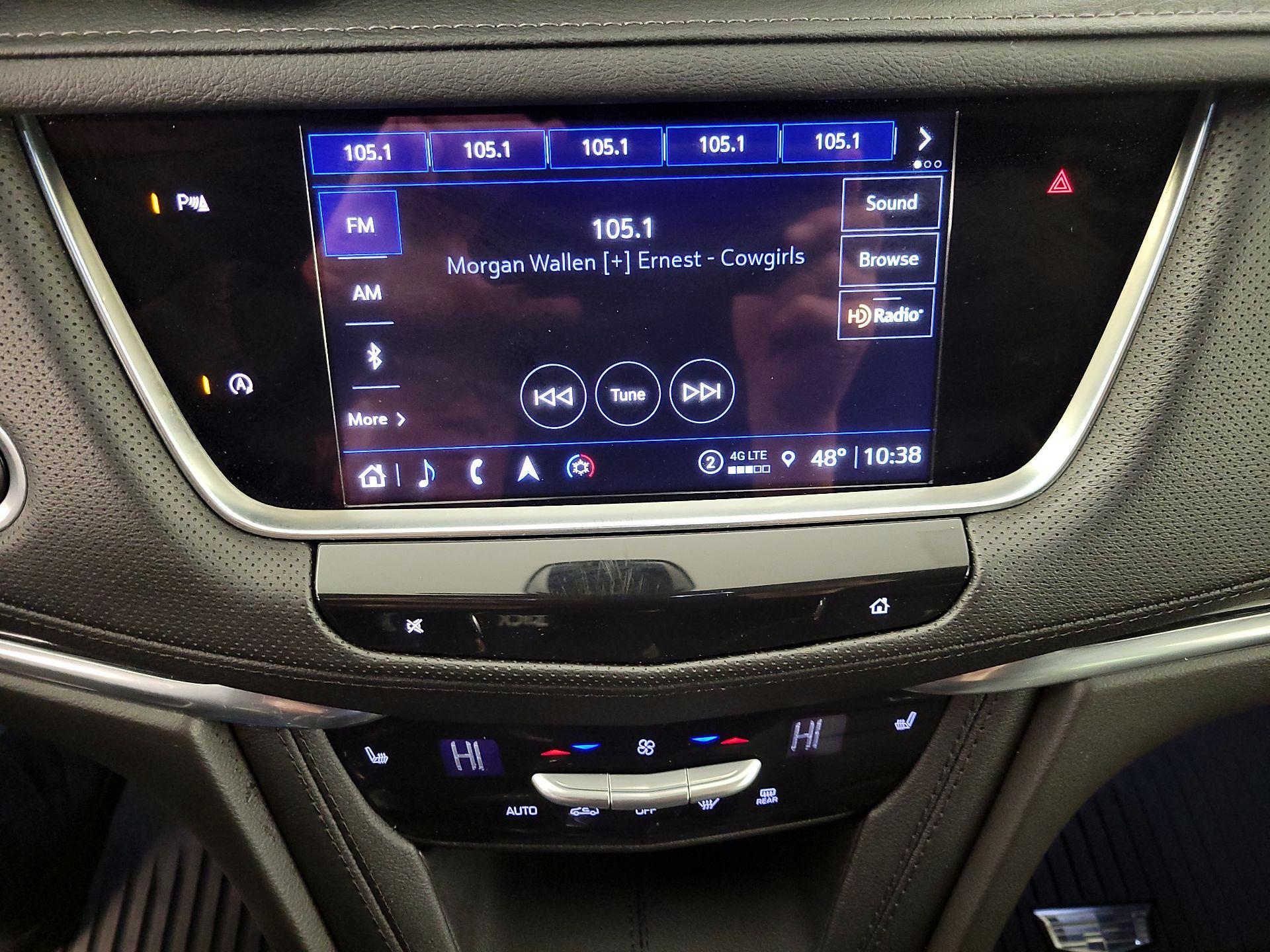 Thumbnail: 2023 Cadillac XT5 - 16