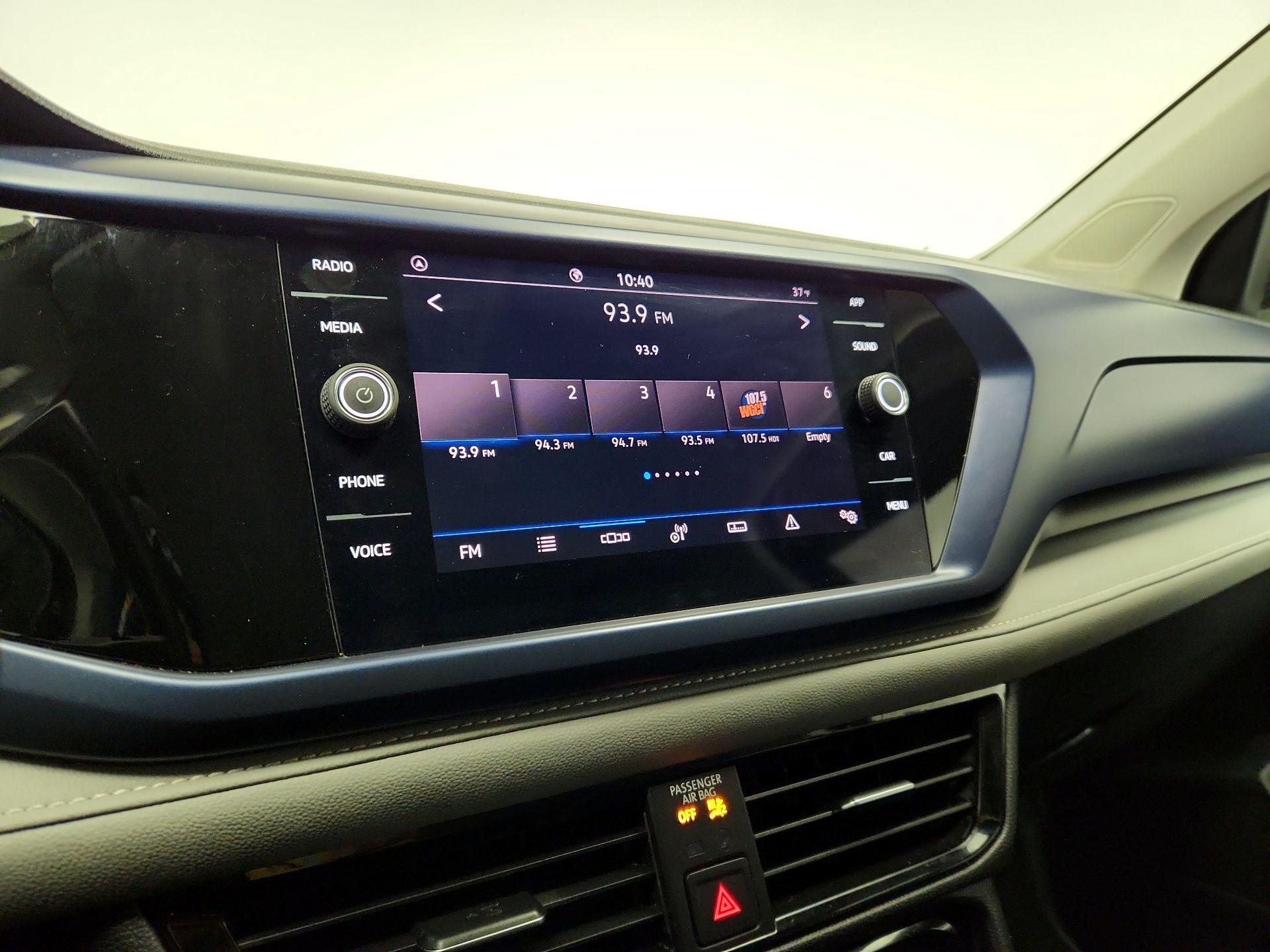 Thumbnail: 2024 Volkswagen Taos - 15