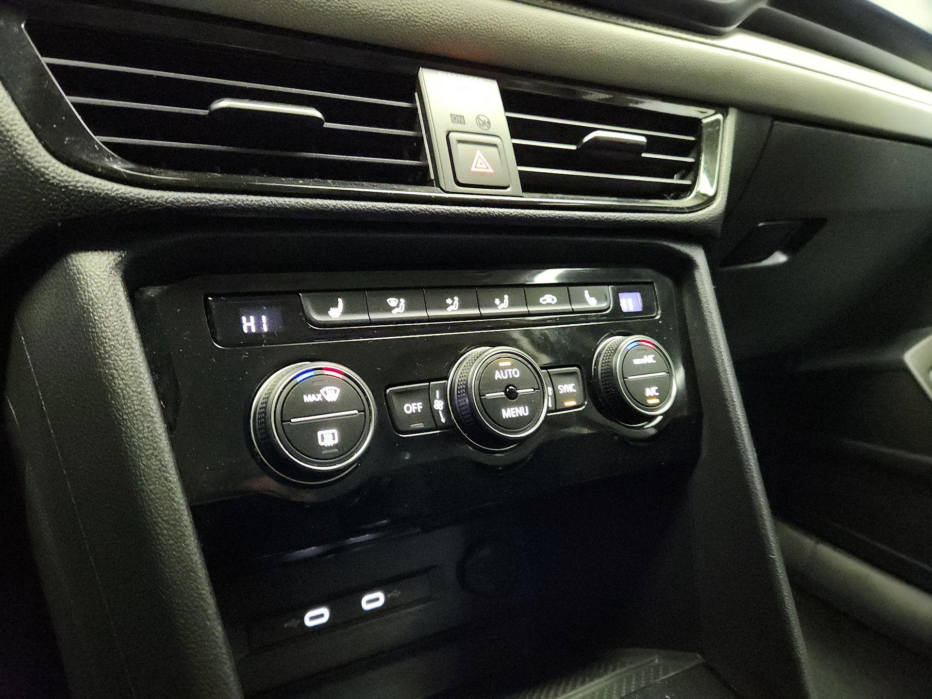 Thumbnail: 2024 Volkswagen Taos - 16