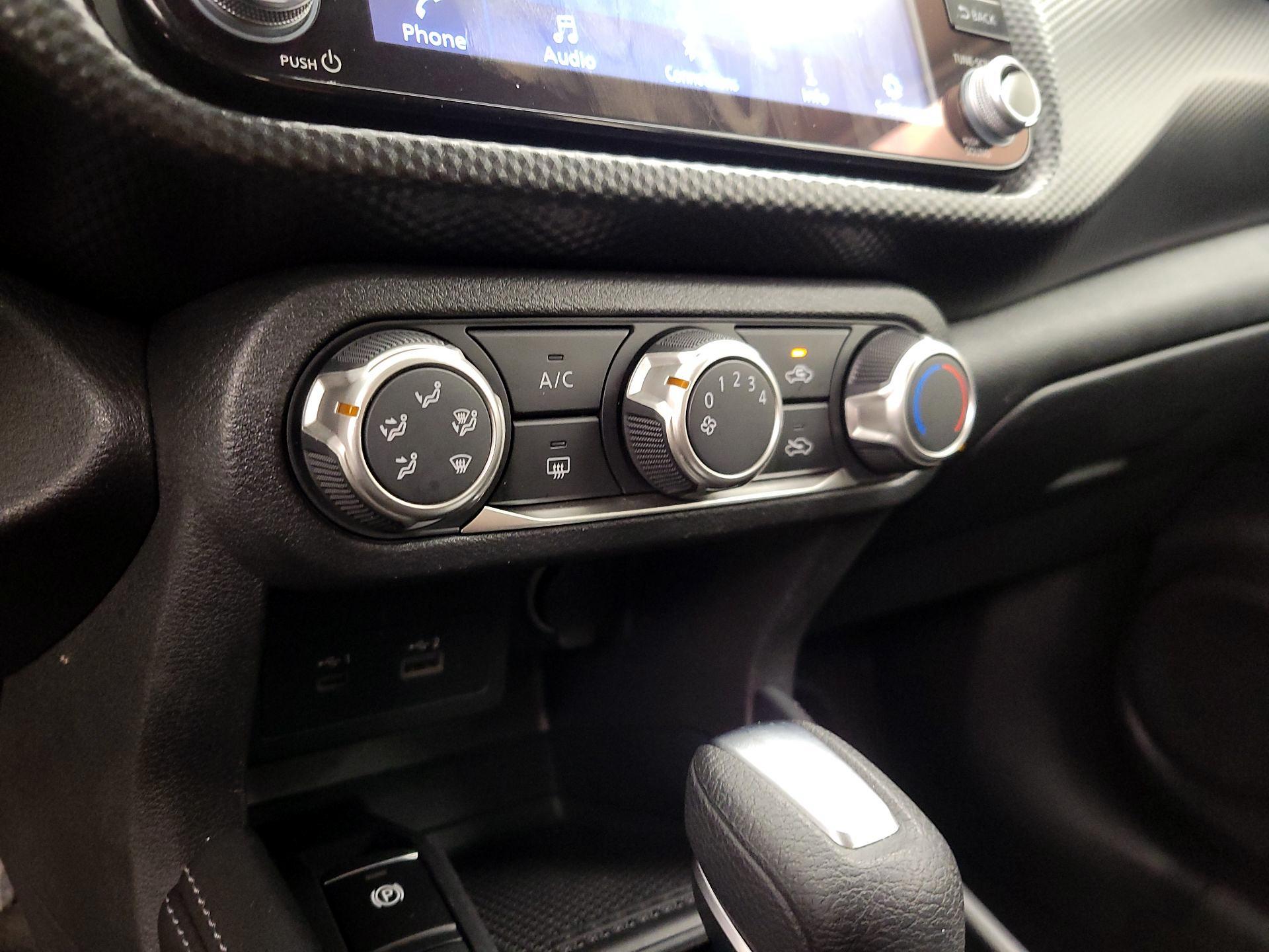 Thumbnail: 2023 Nissan Kicks - 15