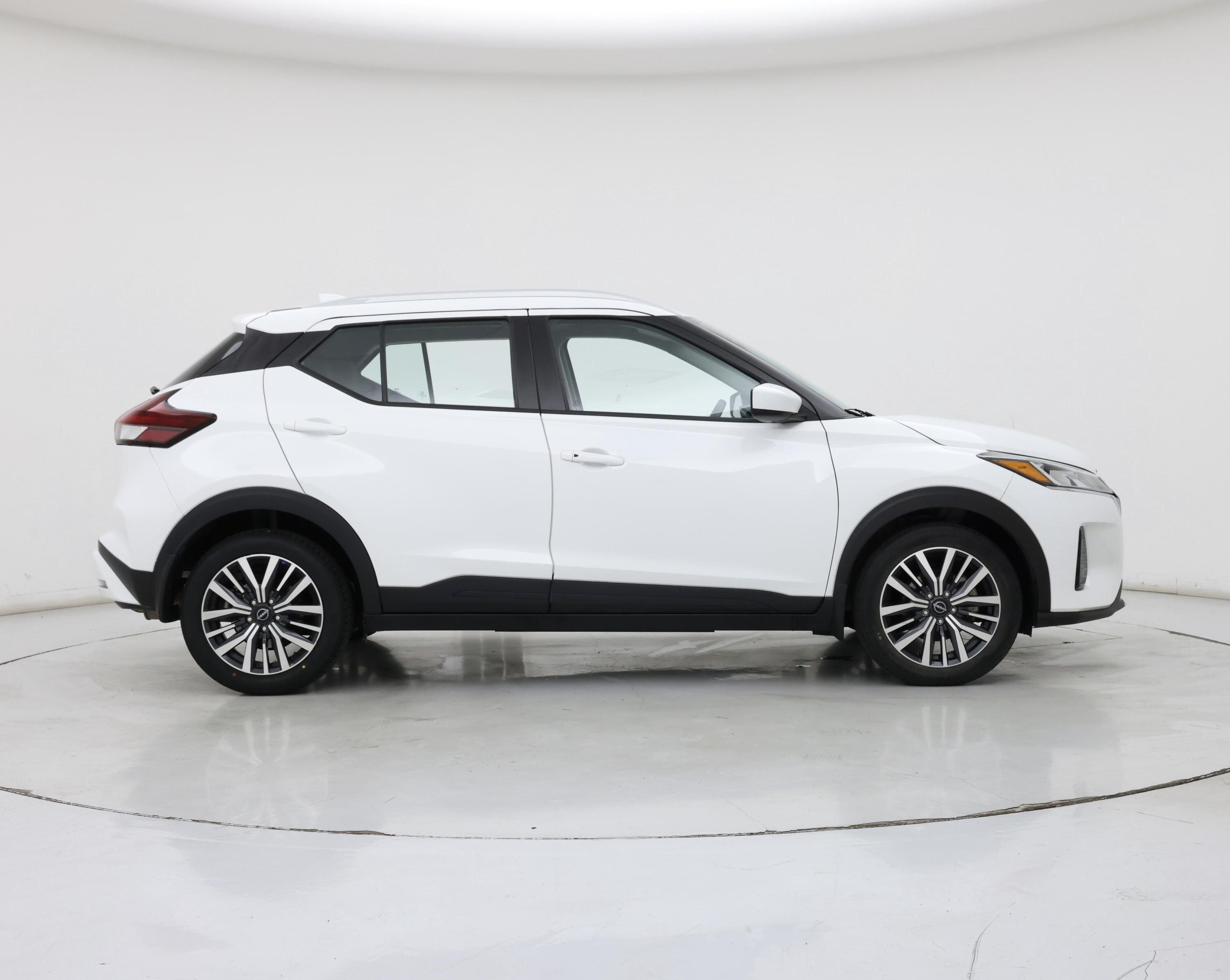 Thumbnail: 2023 Nissan Kicks - 7