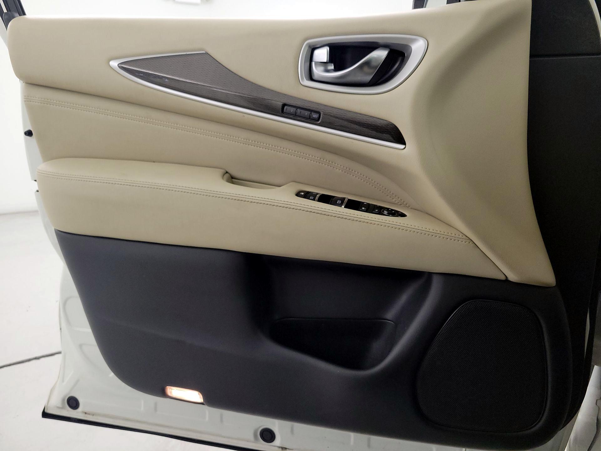 Thumbnail: 2020 INFINITI QX60 - 12