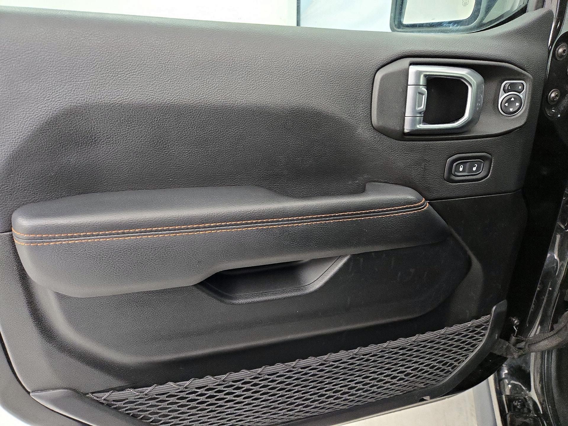 Thumbnail: 2021 Jeep Gladiator - 12