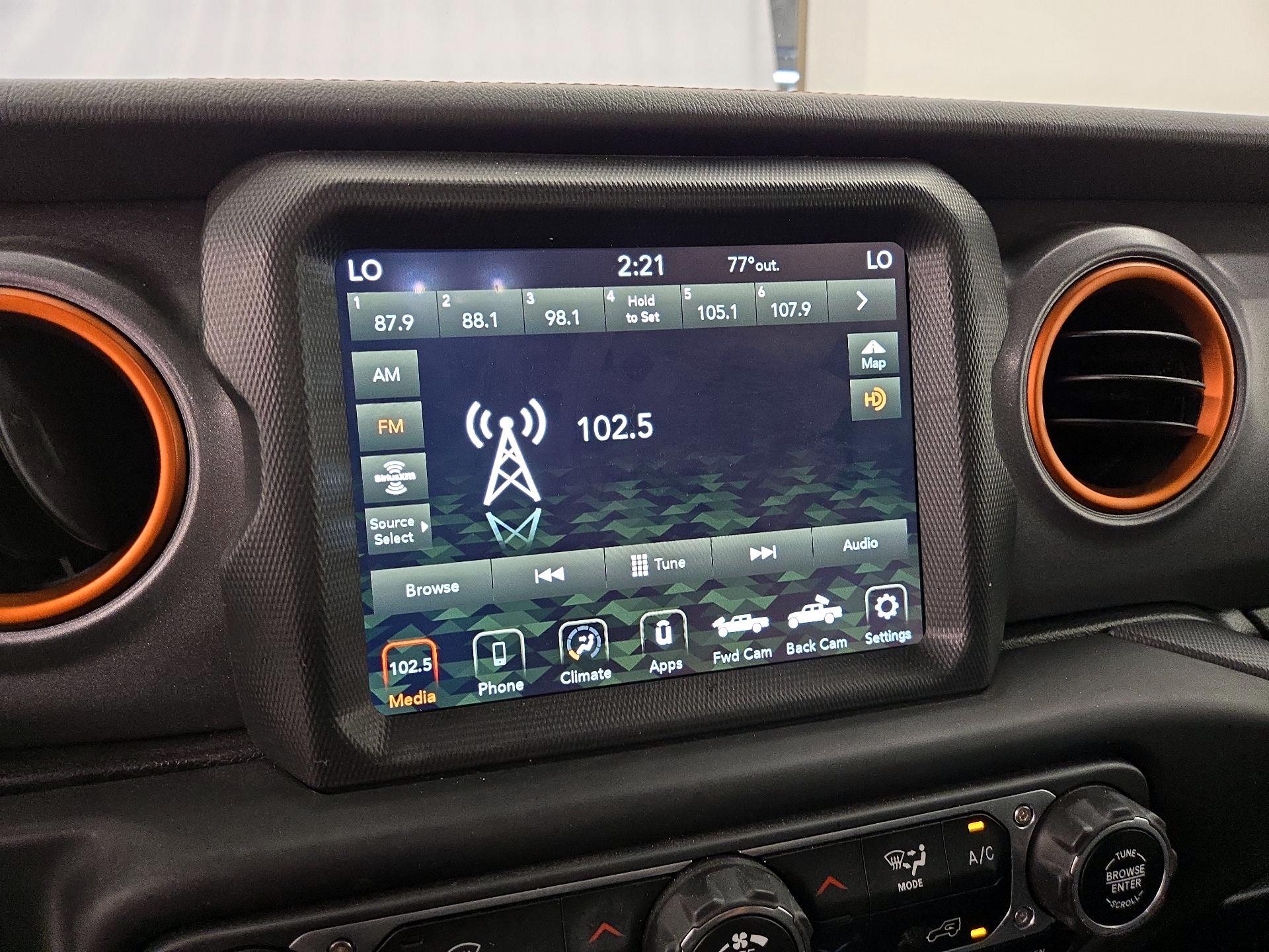 Thumbnail: 2021 Jeep Gladiator - 15