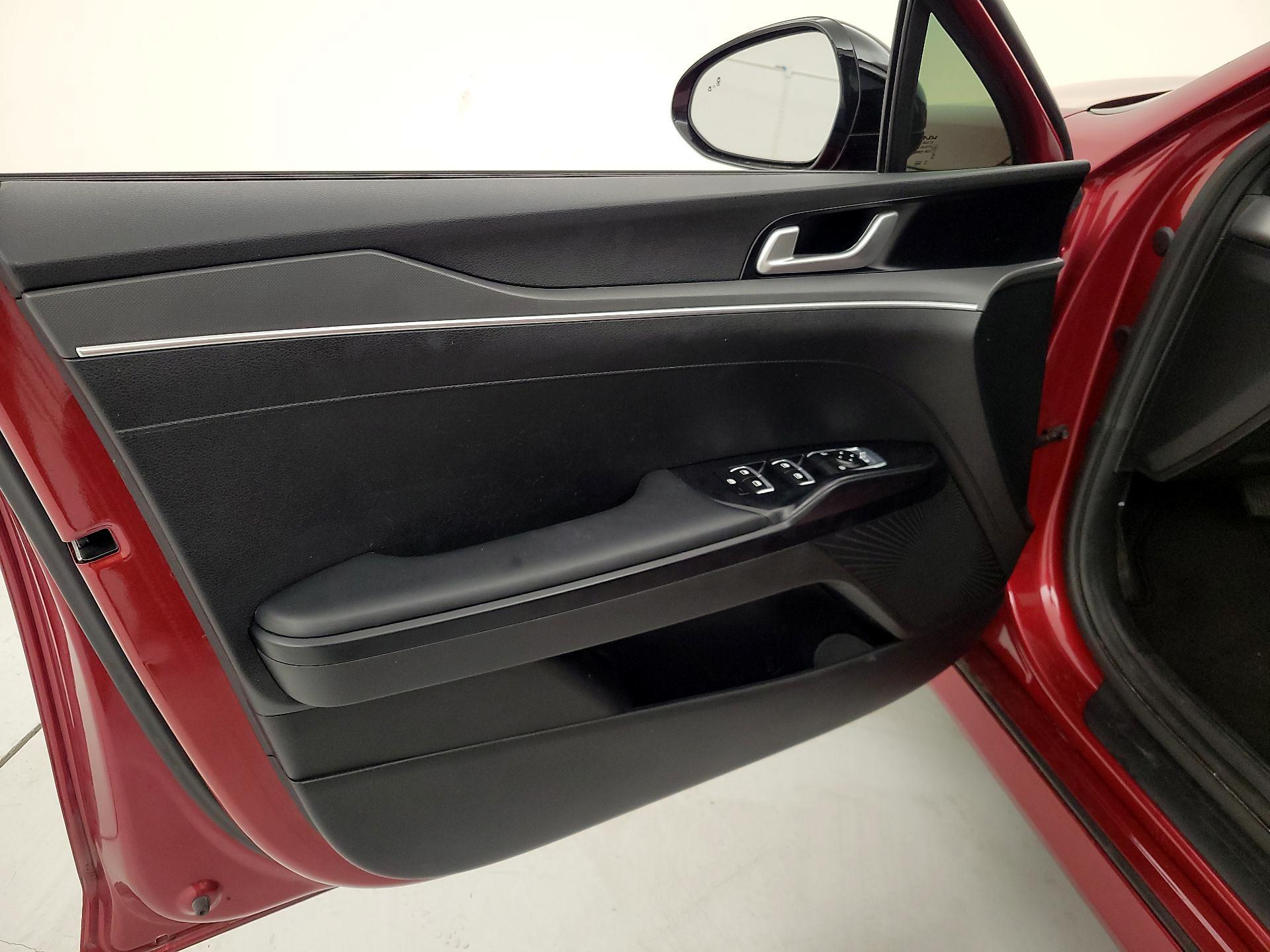 Thumbnail: 2022 Kia K5 - 12