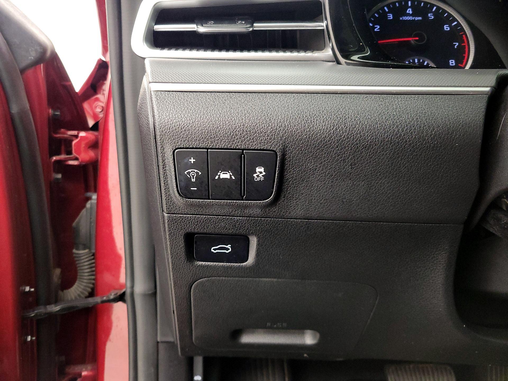 Thumbnail: 2022 Kia K5 - 13