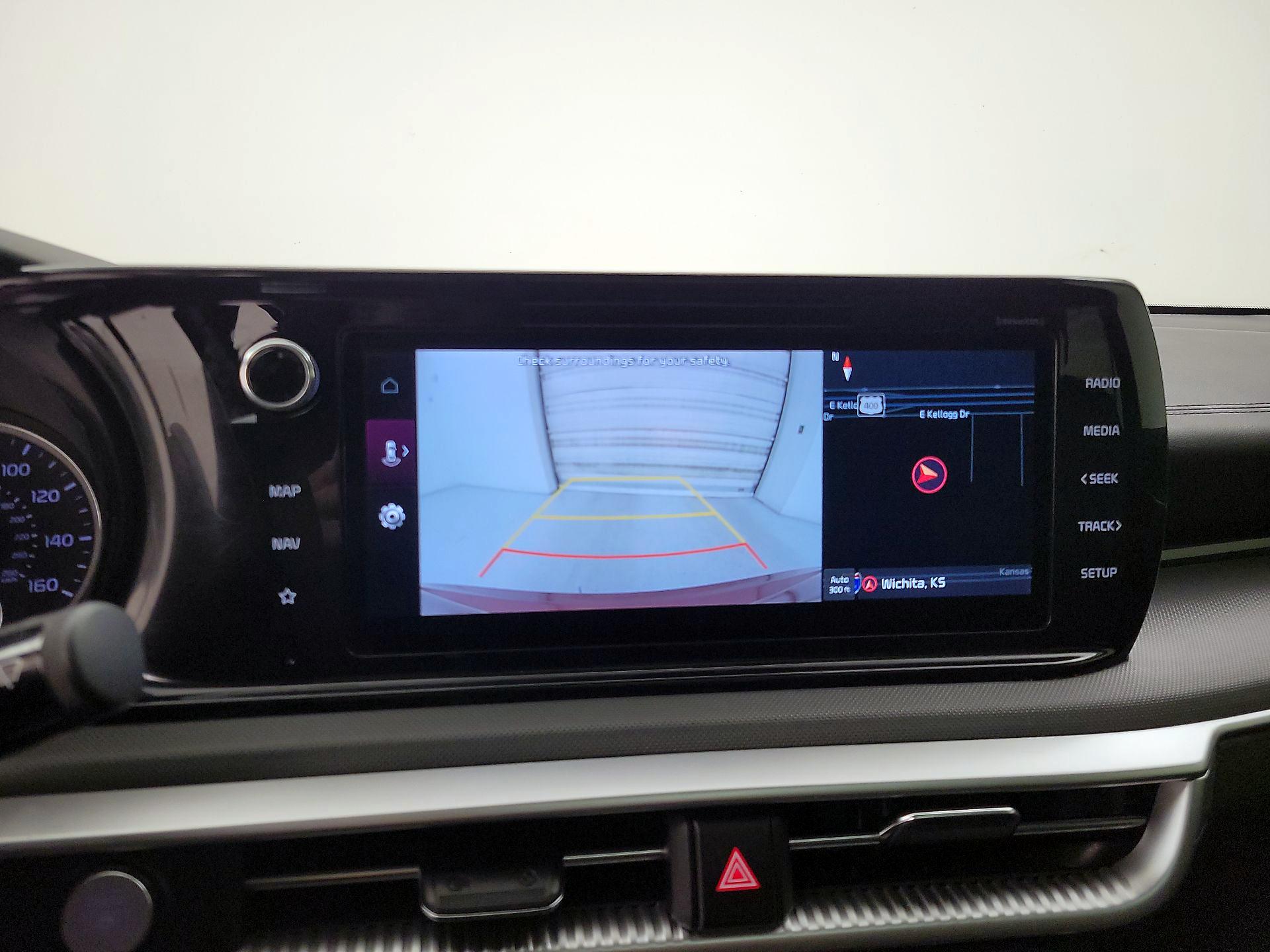 Thumbnail: 2022 Kia K5 - 15