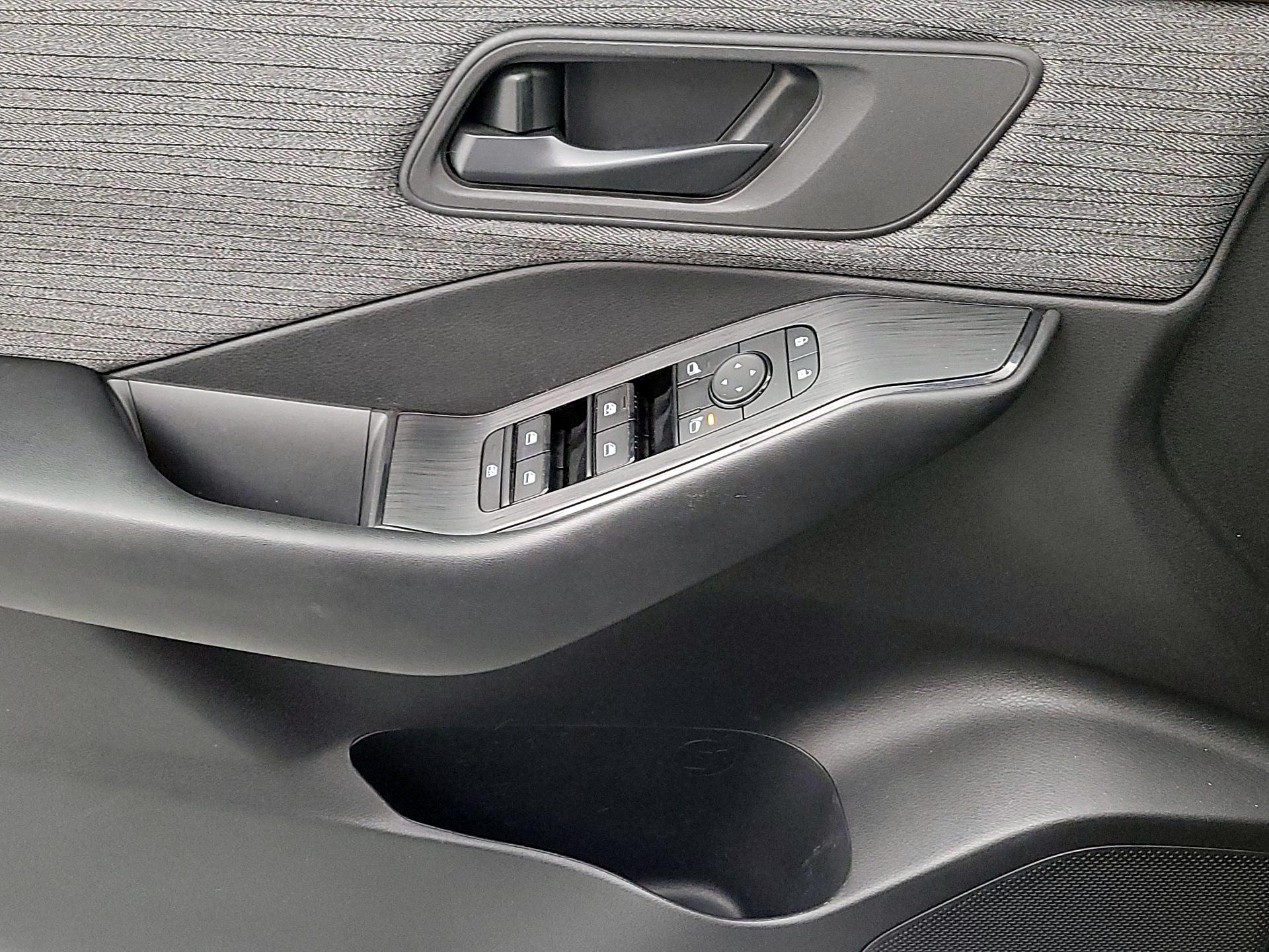 Thumbnail: 2023 Nissan Rogue - 12