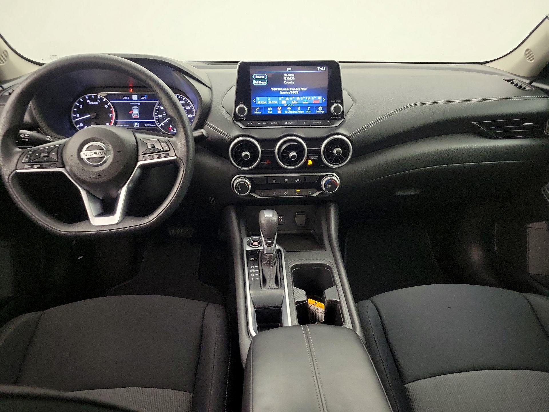 Thumbnail: 2023 Nissan Sentra - 9