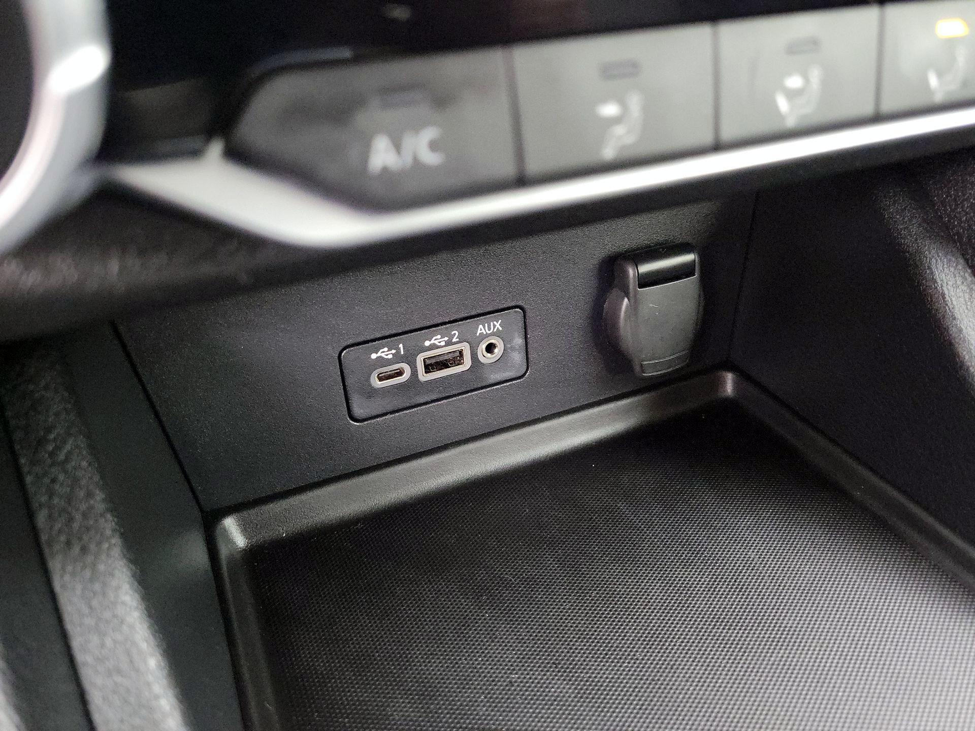 Thumbnail: 2023 Nissan Sentra - 18