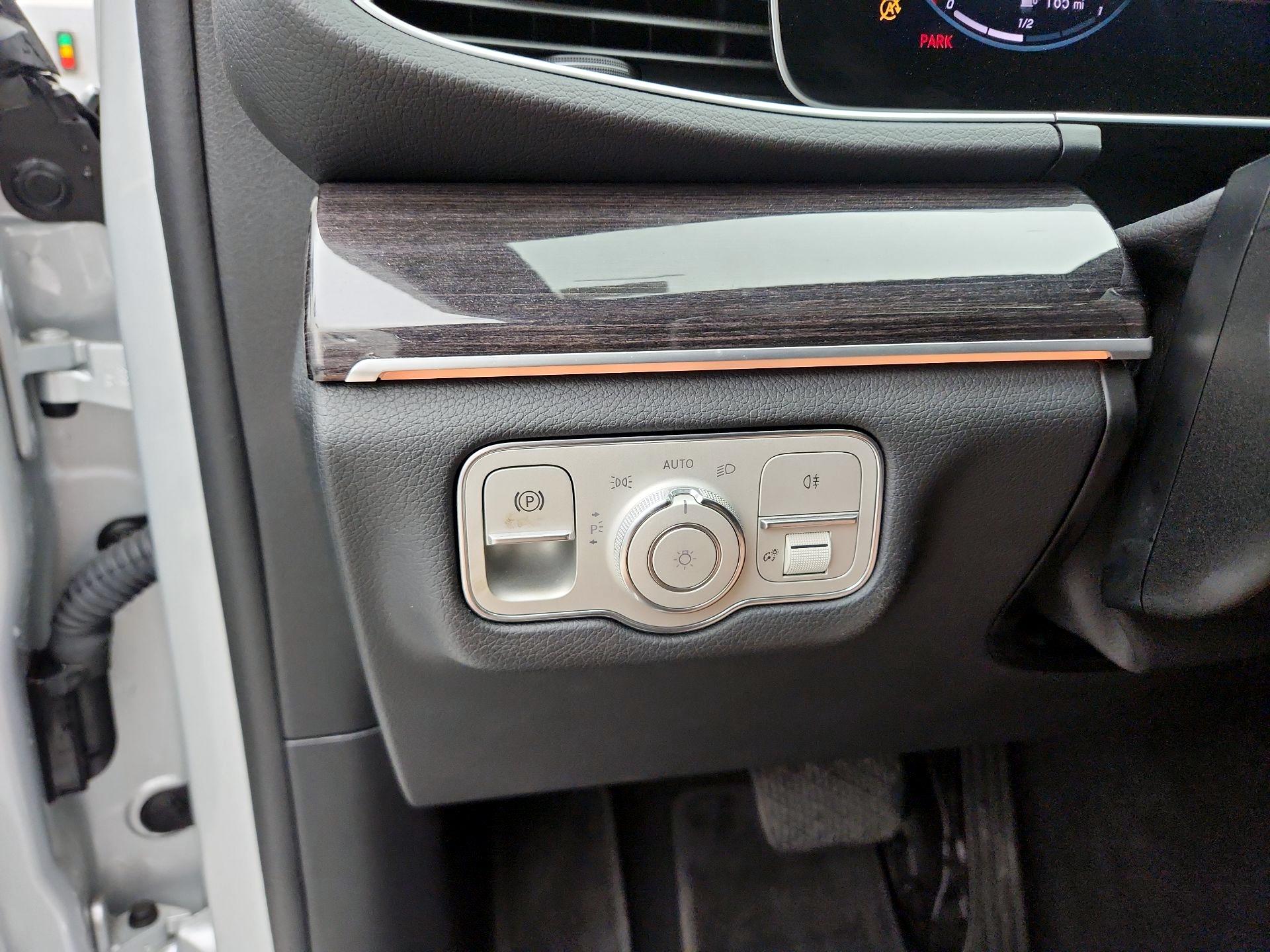 Thumbnail: 2020 Mercedes-Benz GLE - 13