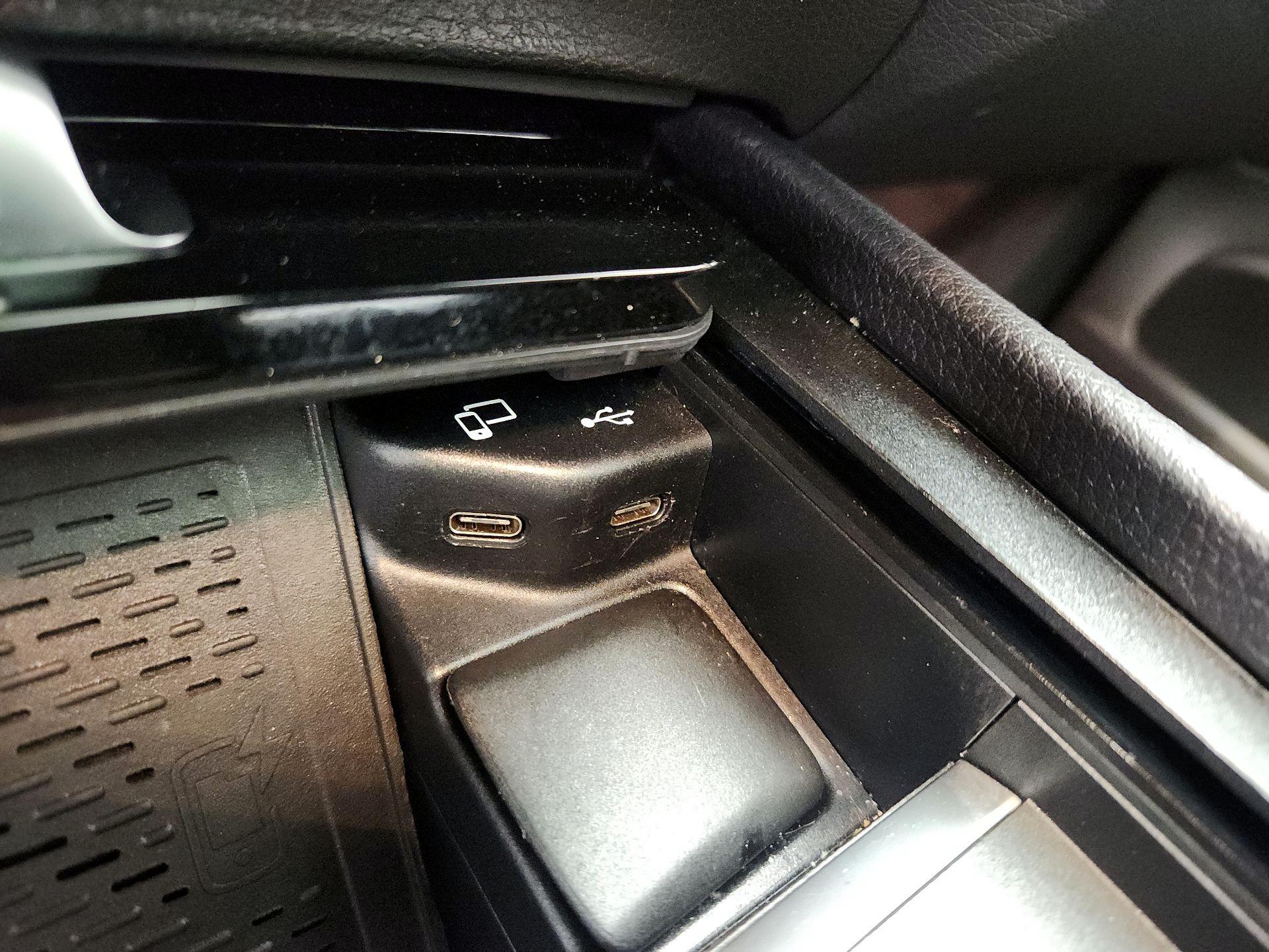 Thumbnail: 2020 Mercedes-Benz GLE - 19