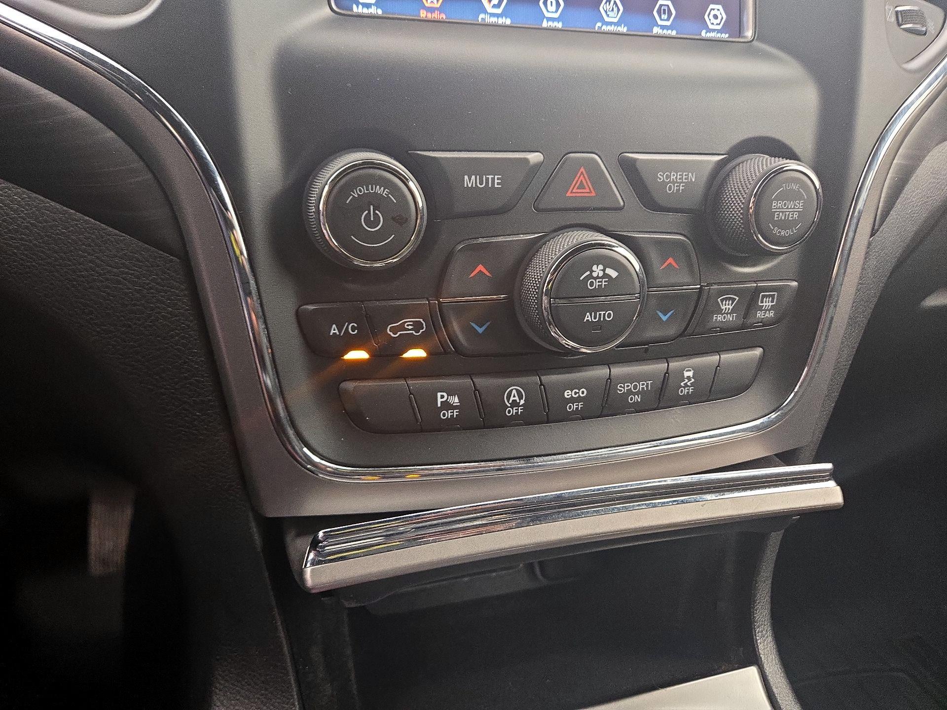 Thumbnail: 2021 Jeep Grand Cherokee - 16