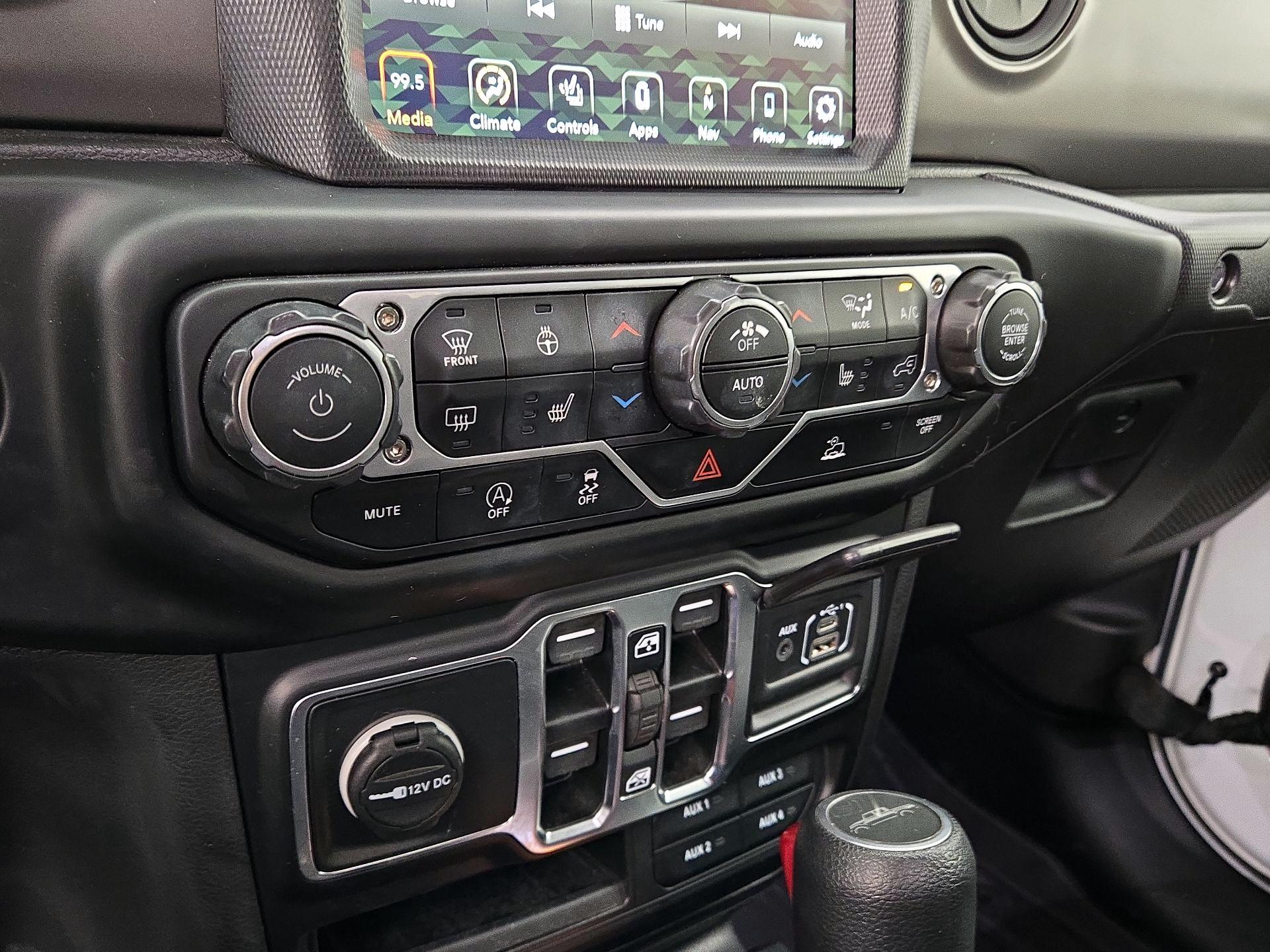 Thumbnail: 2022 Jeep Gladiator - 17