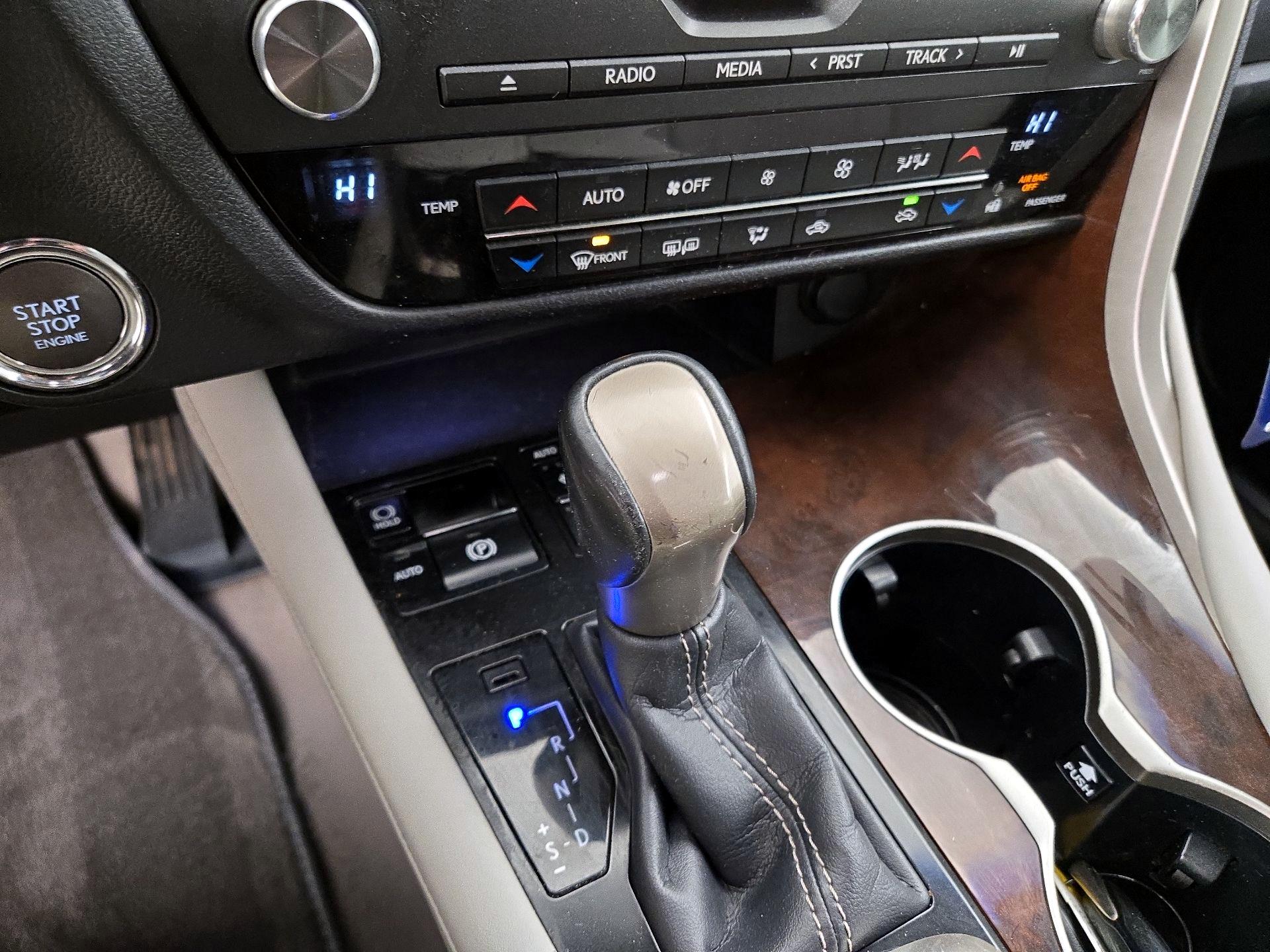 Thumbnail: 2016 Lexus RX - 17