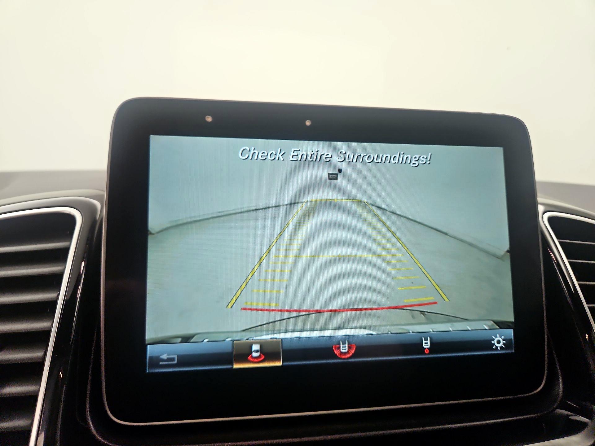 Thumbnail: 2018 Mercedes-Benz GLE - 15