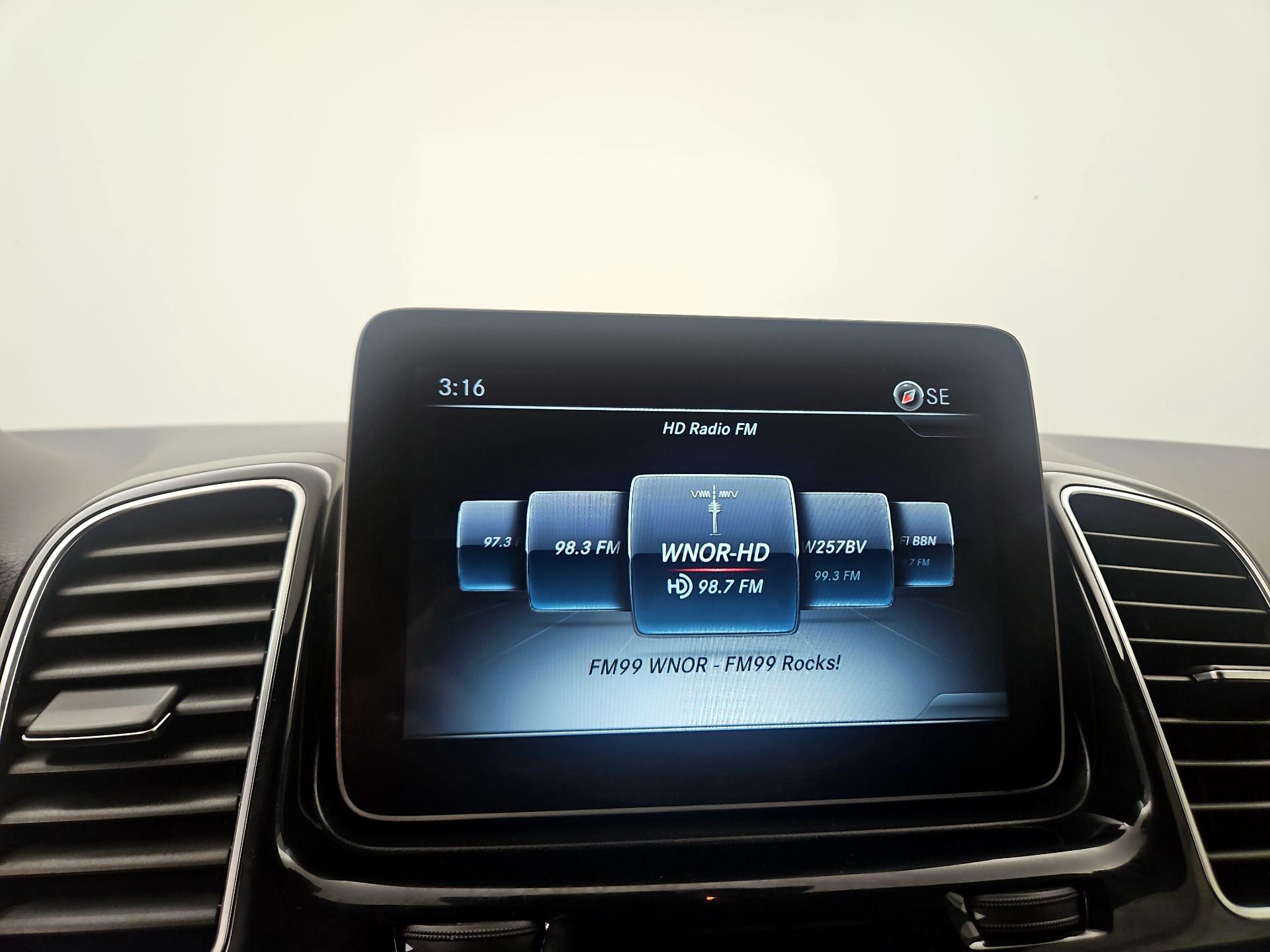 Thumbnail: 2018 Mercedes-Benz GLE - 16