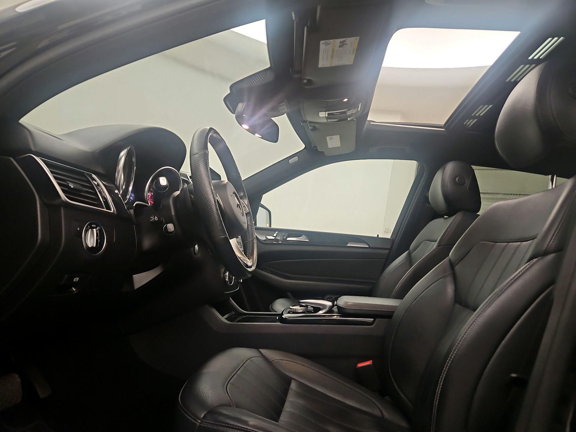 Thumbnail: 2018 Mercedes-Benz GLE - 20