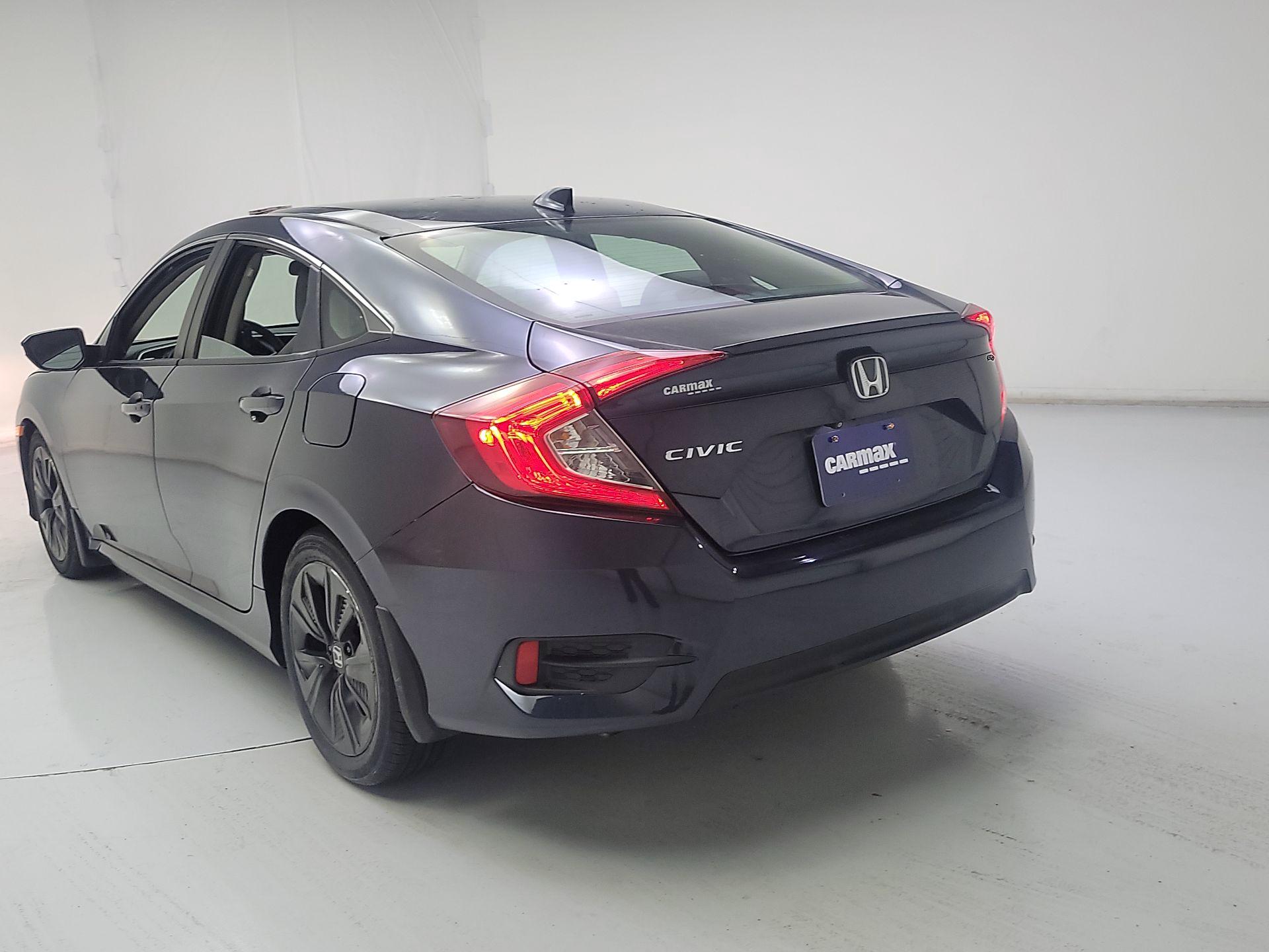 Thumbnail: 2016 Honda Civic - 7