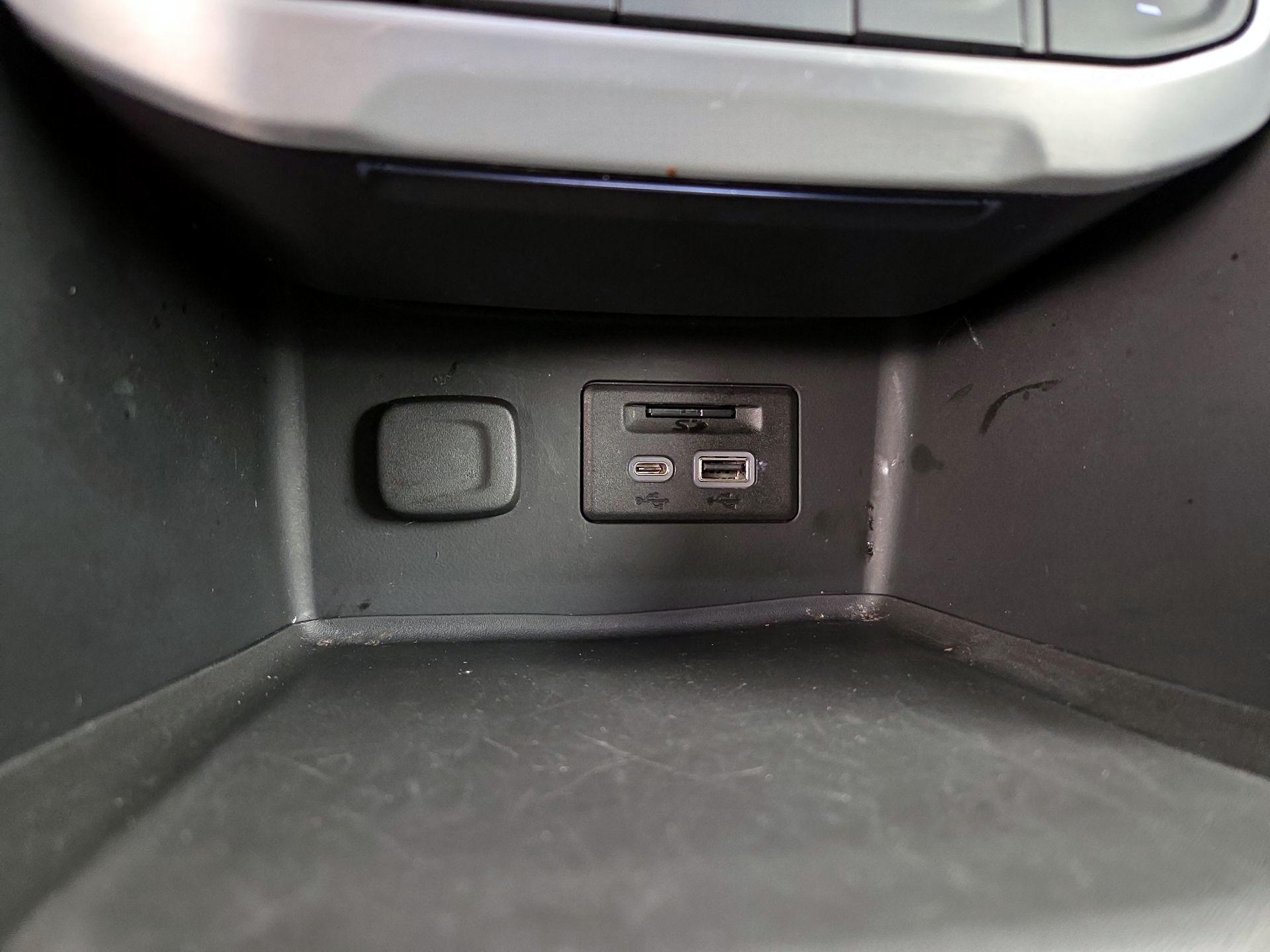 Thumbnail: 2020 GMC Acadia - 19