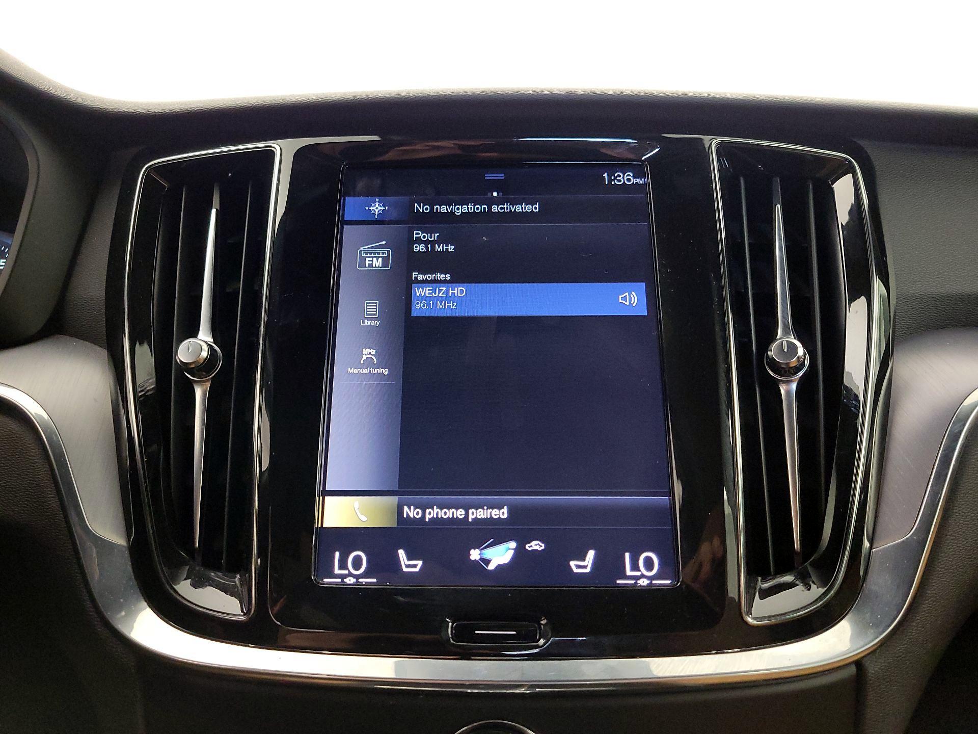 Thumbnail: 2020 Volvo V60 - 15