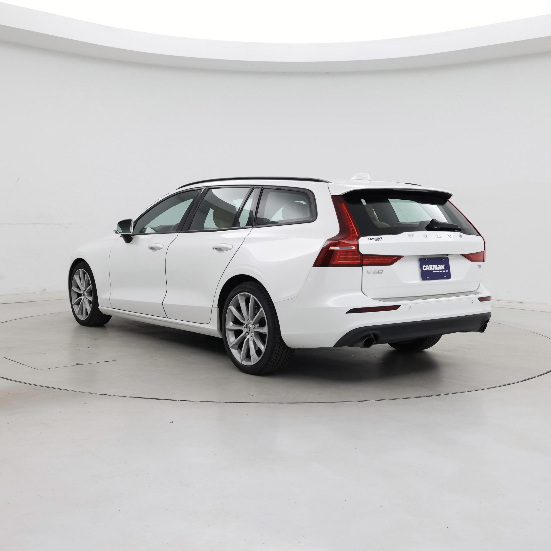 Thumbnail: 2020 Volvo V60 - 2