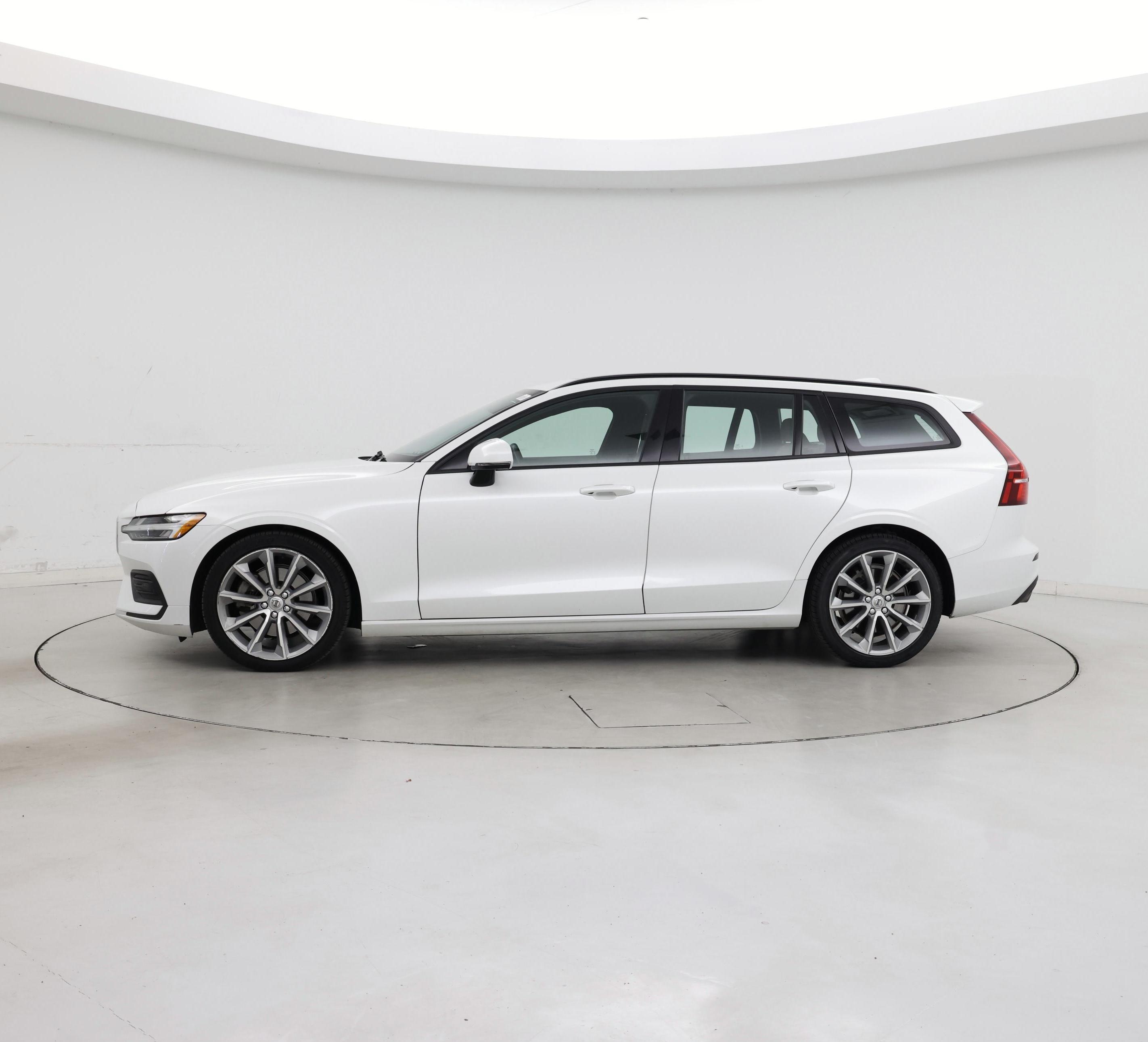 Thumbnail: 2020 Volvo V60 - 3