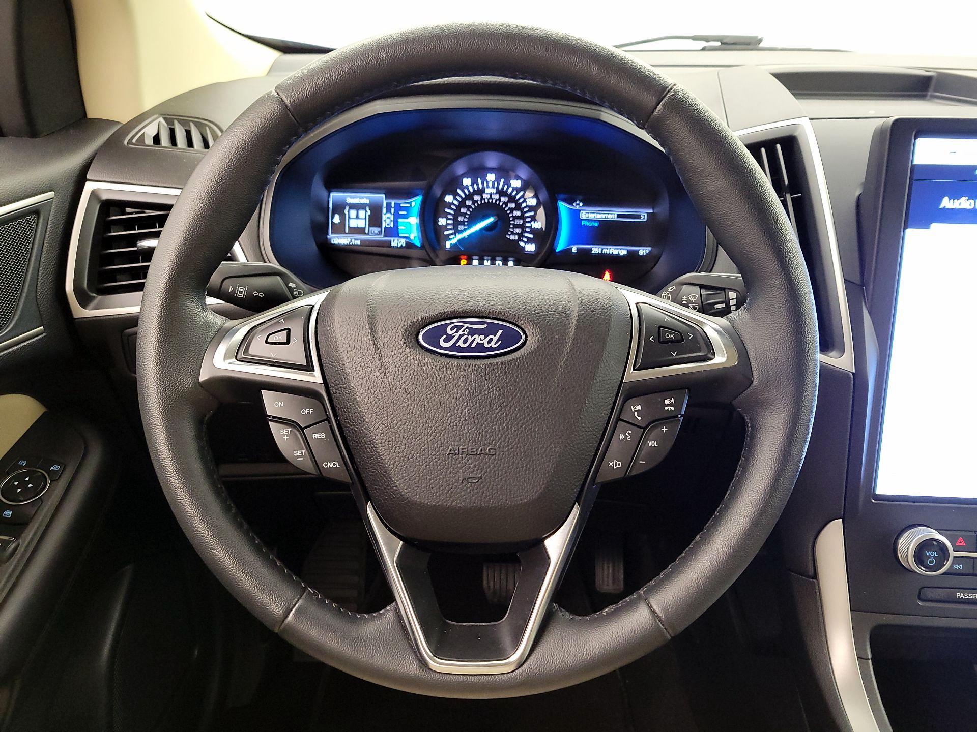 Thumbnail: 2022 Ford Edge - 10