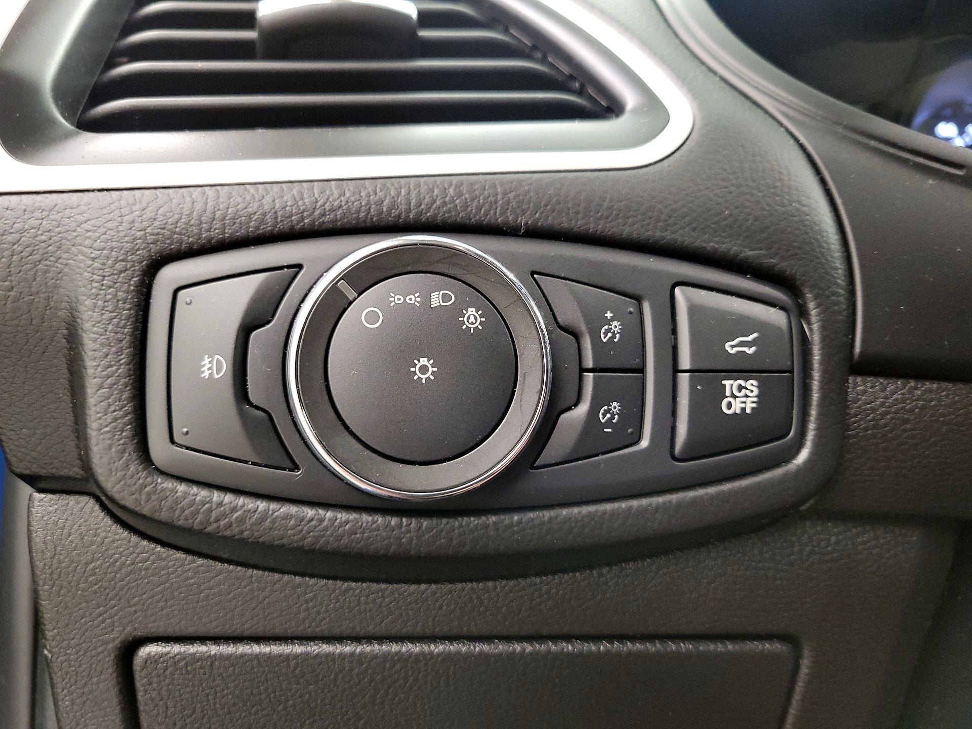 Thumbnail: 2022 Ford Edge - 13