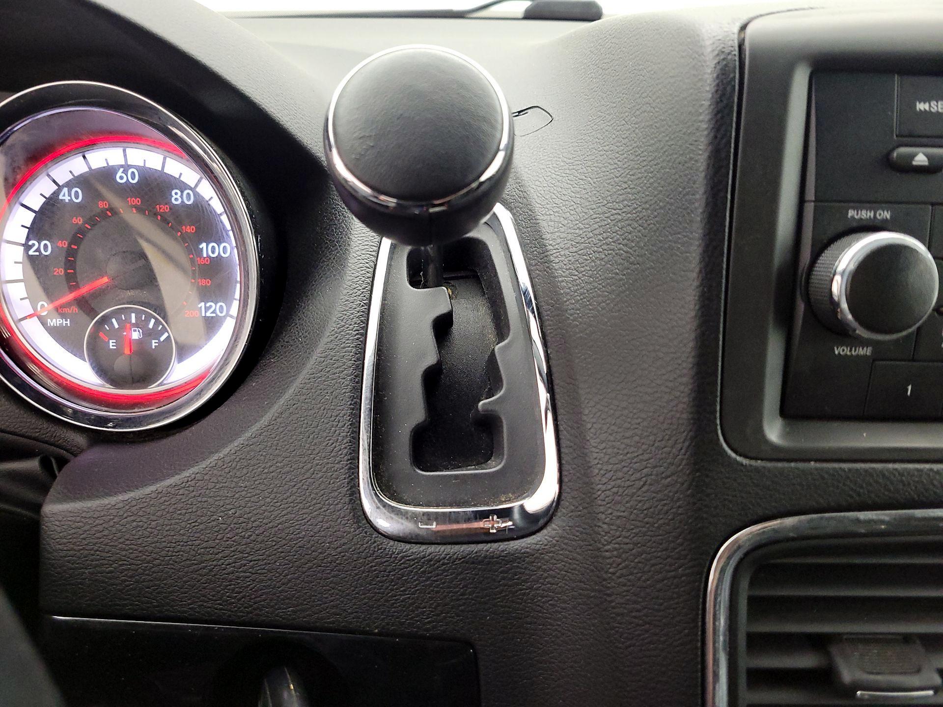 Thumbnail: 2016 Dodge Grand Caravan - 16