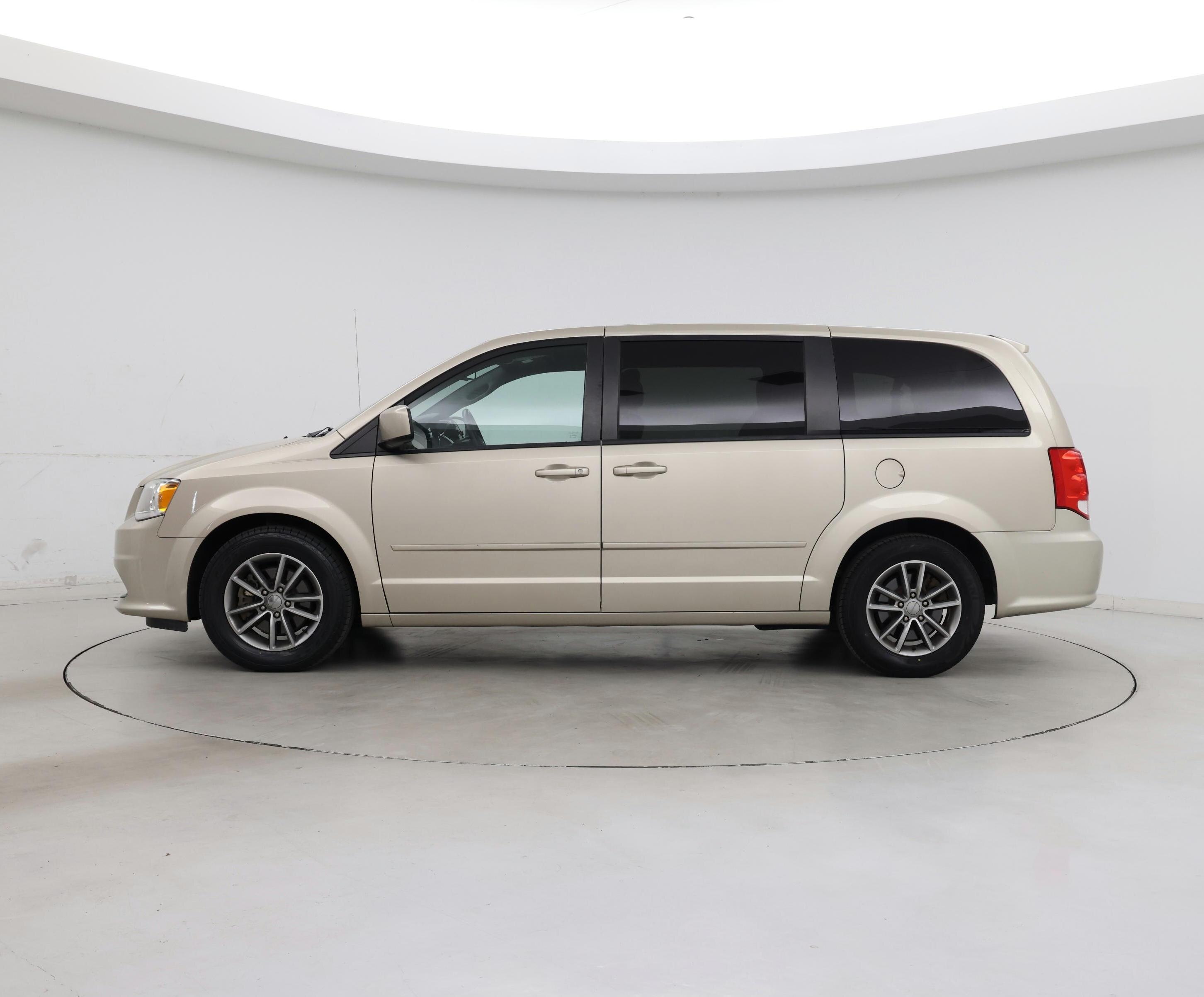 Thumbnail: 2016 Dodge Grand Caravan - 3