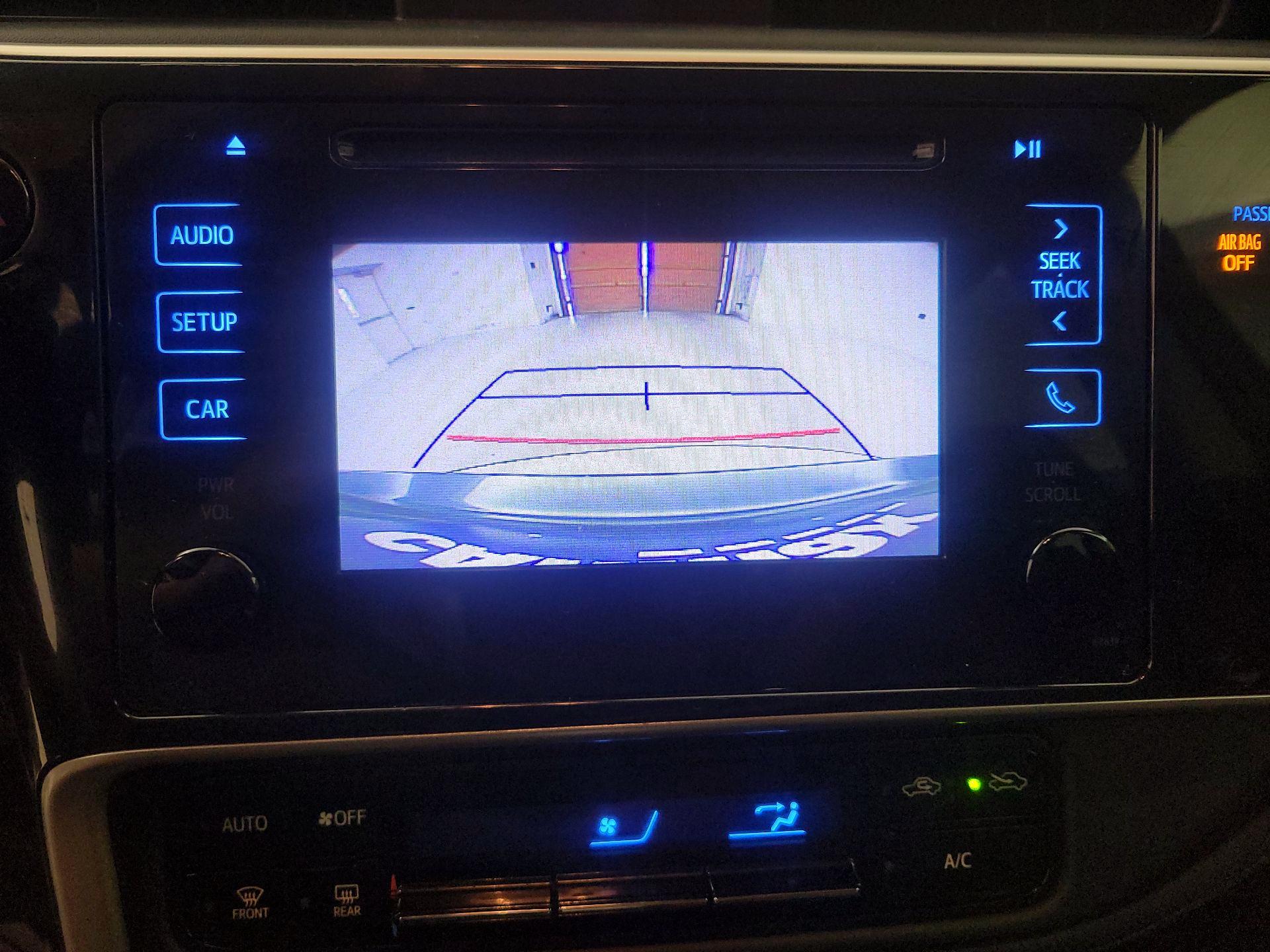 Thumbnail: 2018 Toyota Corolla - 14