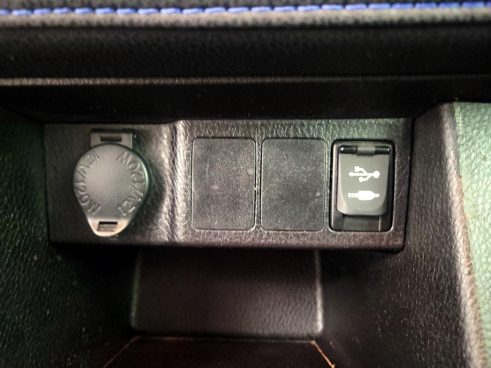 Thumbnail: 2018 Toyota Corolla - 18