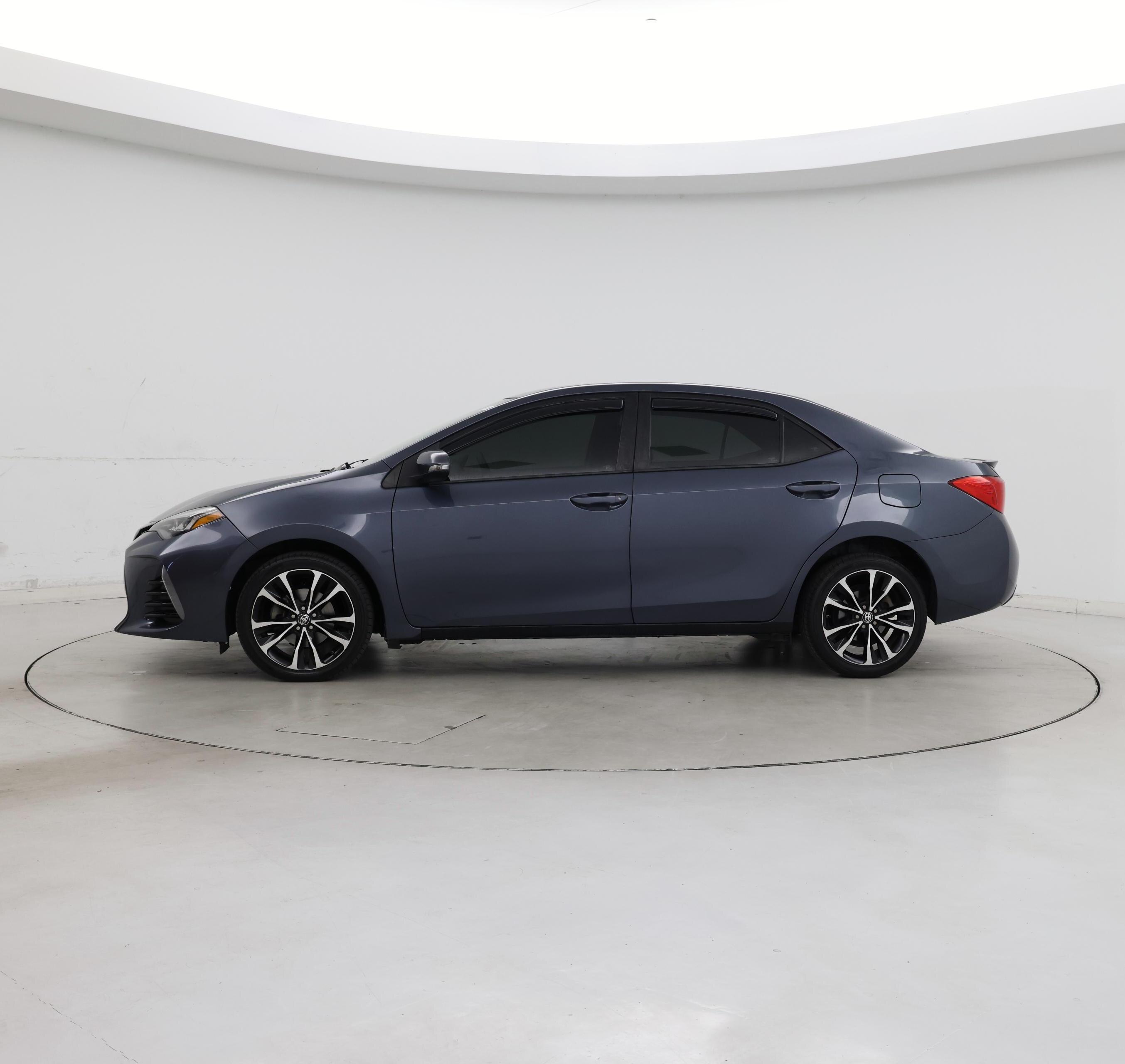 Thumbnail: 2018 Toyota Corolla - 3