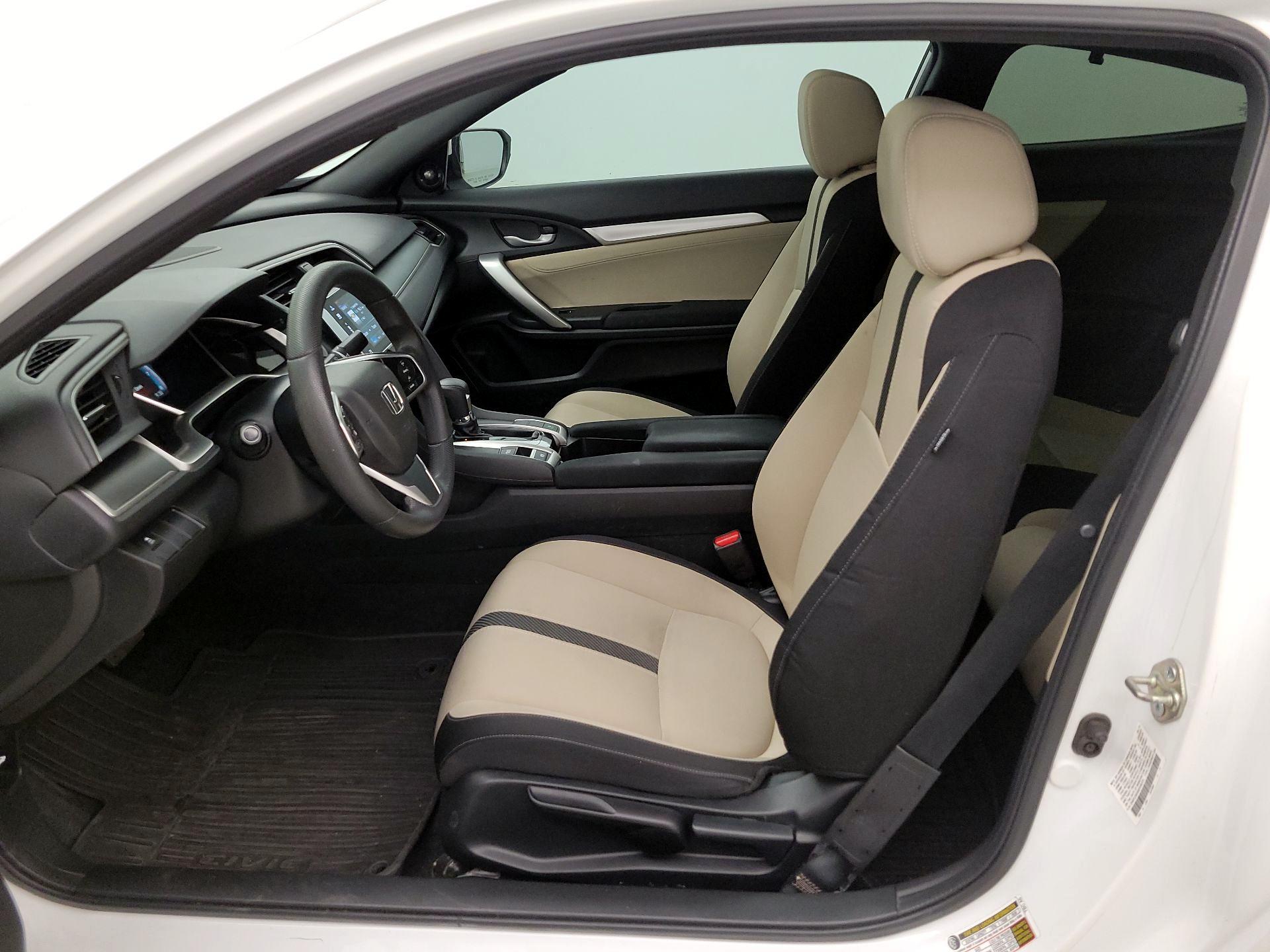 Thumbnail: 2016 Honda Civic - 11